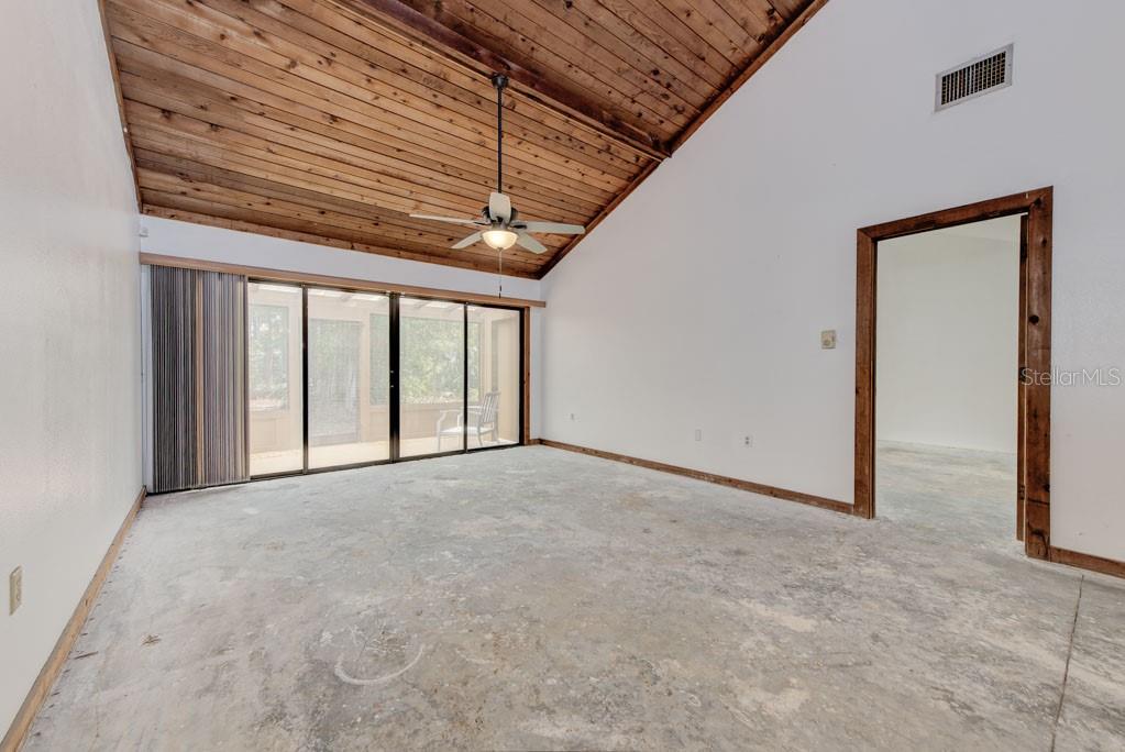 PINE BAY FOREST - Residential
