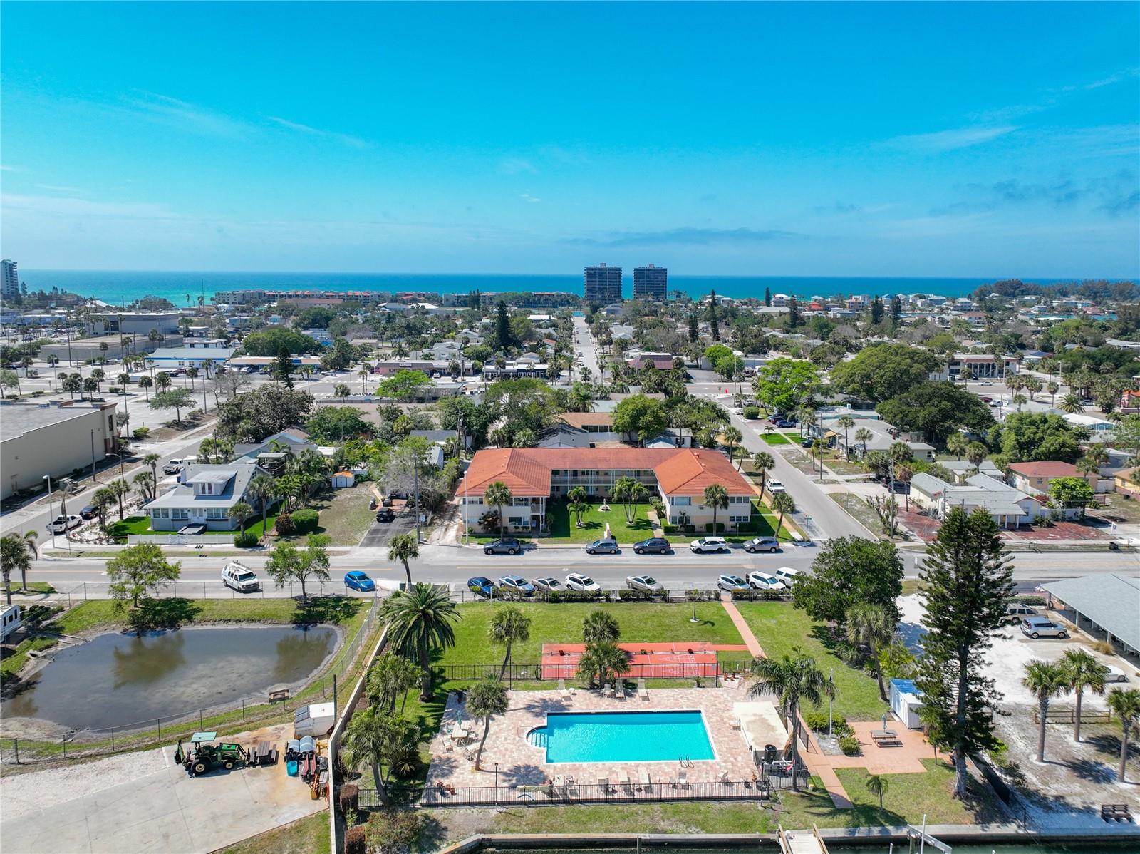 BAY ISLES CONDO - Residential