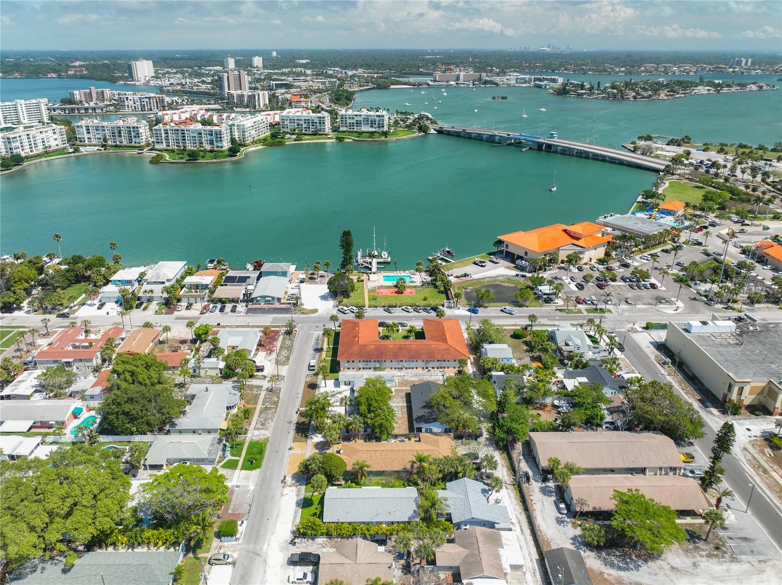 BAY ISLES CONDO - Residential