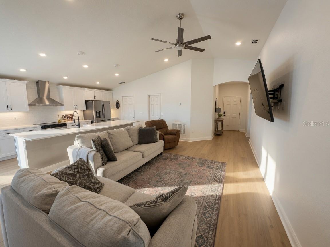 SUMMERVIEW XING - Residential