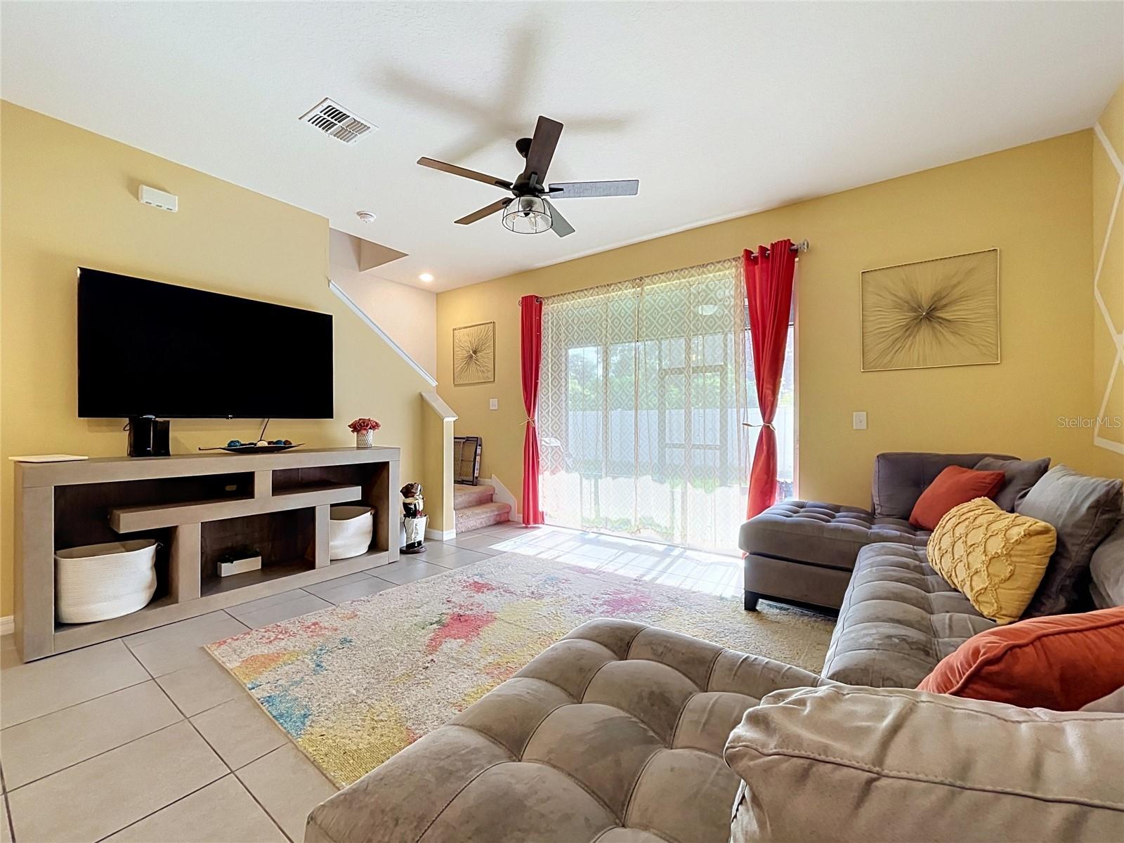DISTRICT/BLOOMINGDALE - Residential