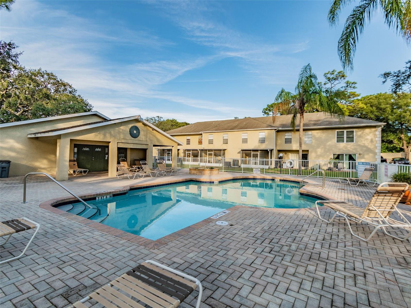 SUNRIDGE OF TAMPA BAY A CONDOM - Residential