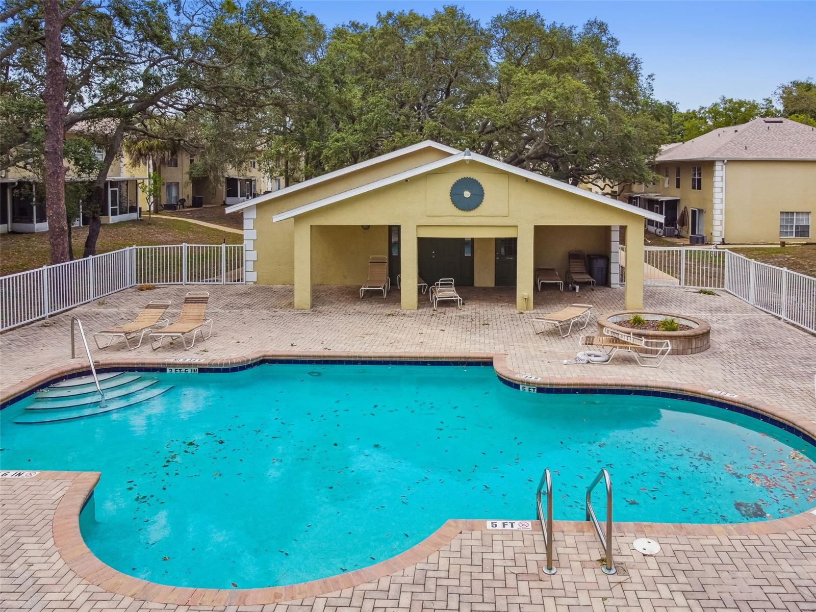 SUNRIDGE OF TAMPA BAY A CONDOM - Residential