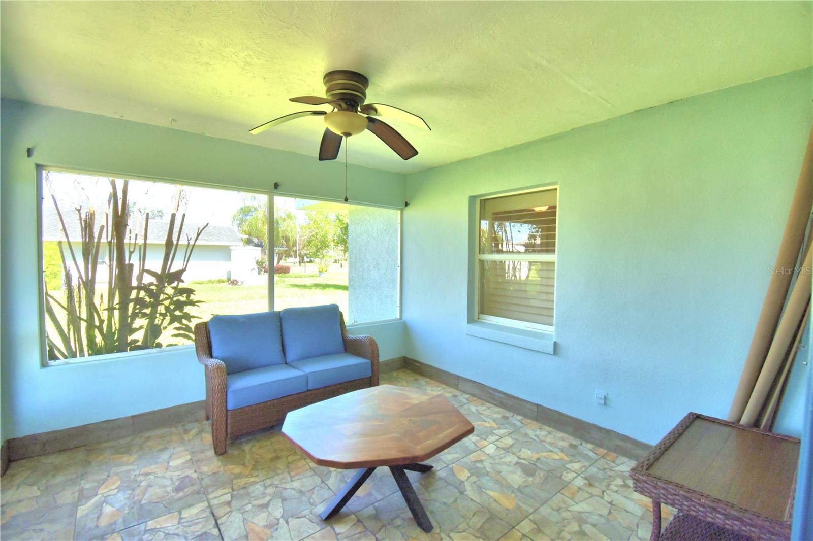 GOLF HAMMOCK - Residential