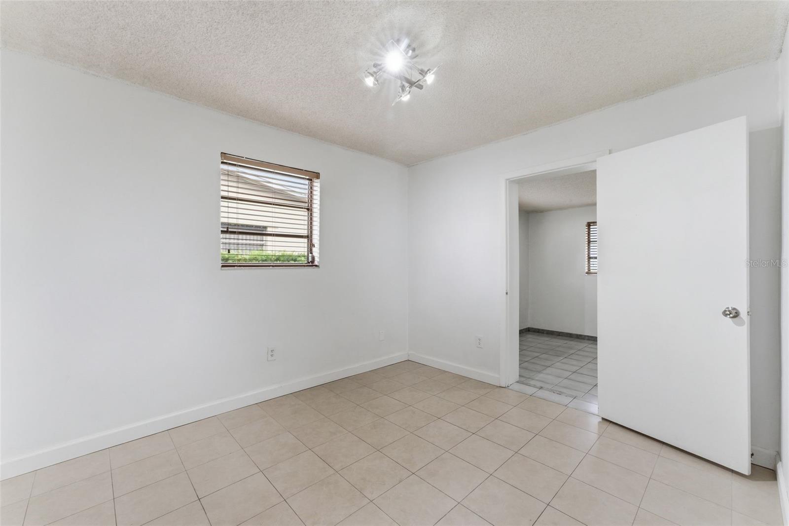 REJOSA HEIGHTS - Residential Income