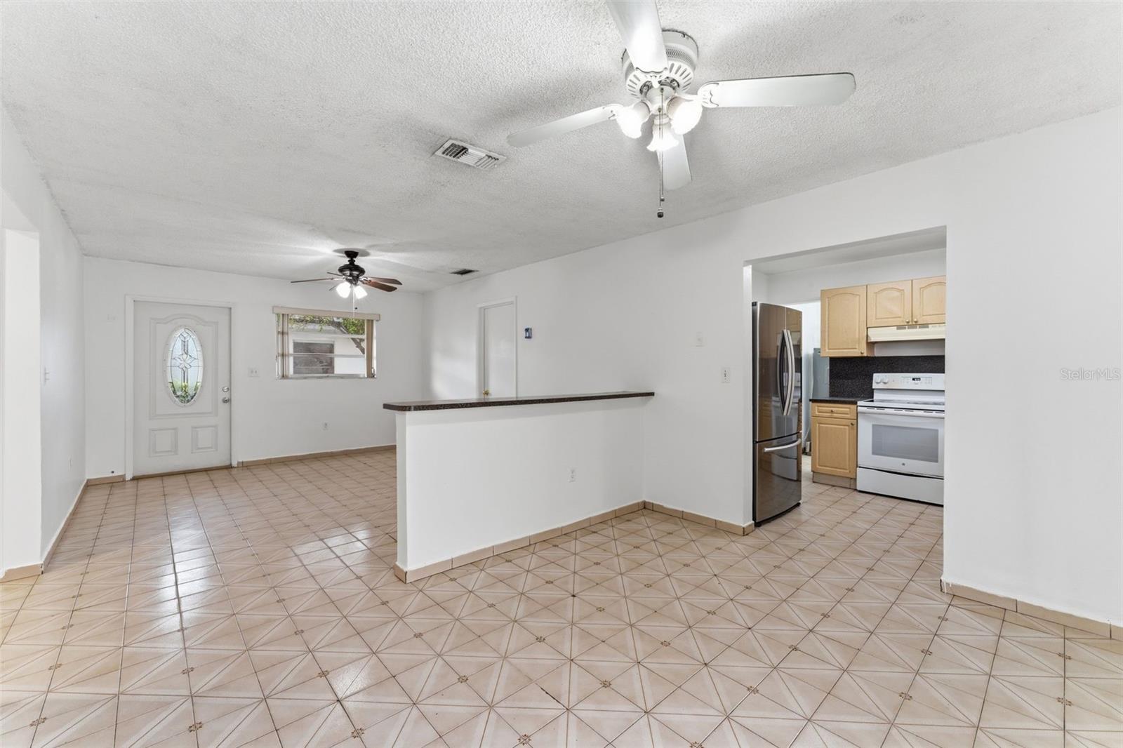REJOSA HEIGHTS - Residential Income