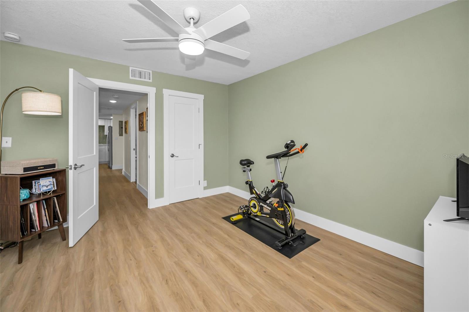 BAYSHORE TOWERS A CONDO - Residential