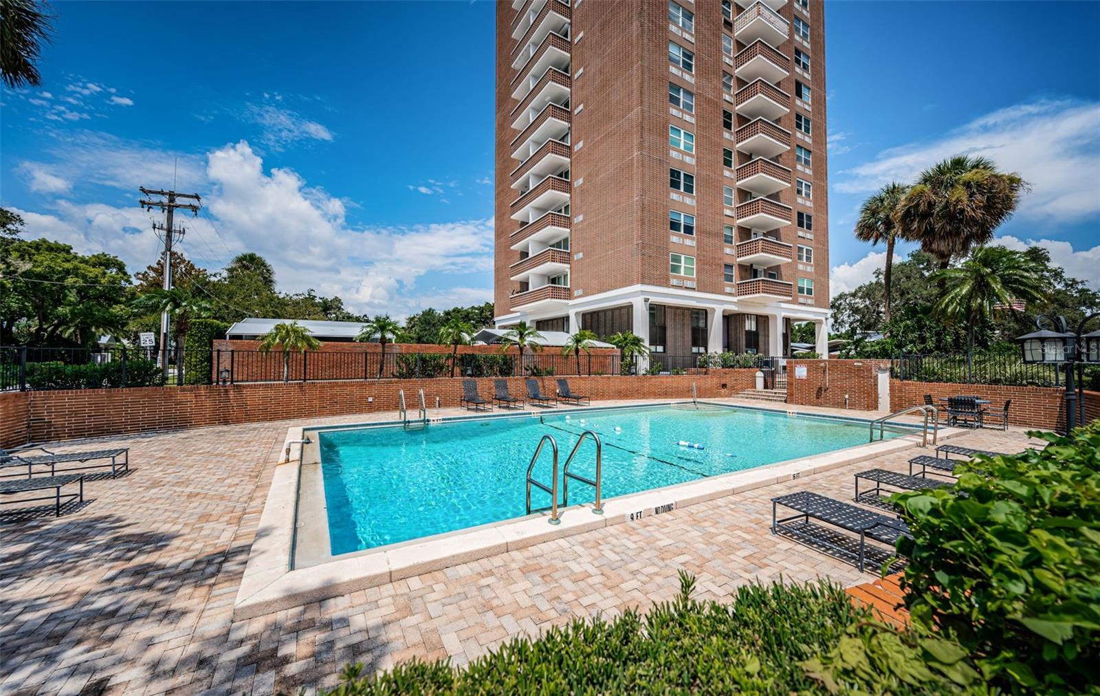 BAYSHORE TOWERS A CONDO - Residential