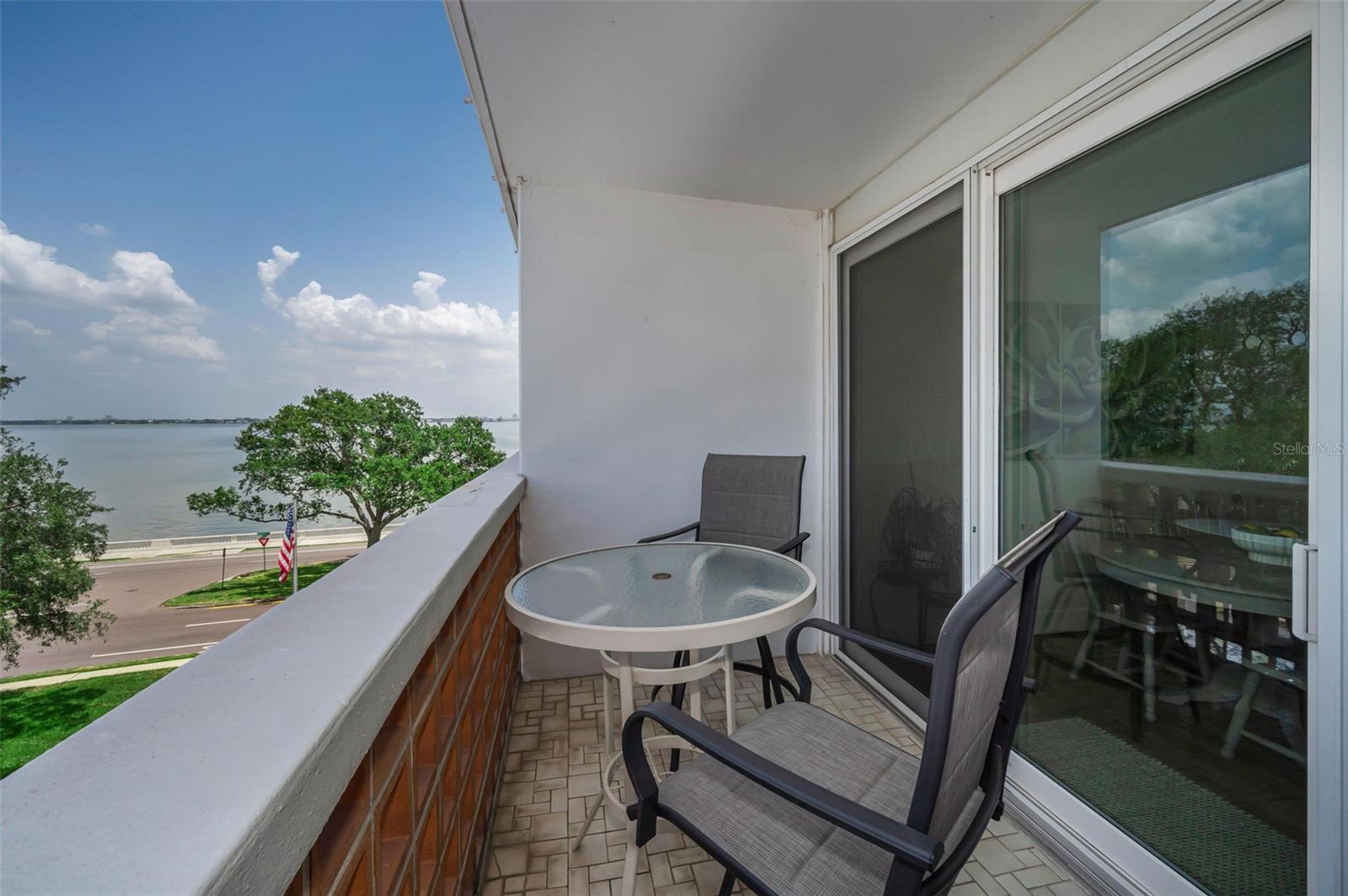BAYSHORE TOWERS A CONDO - Residential