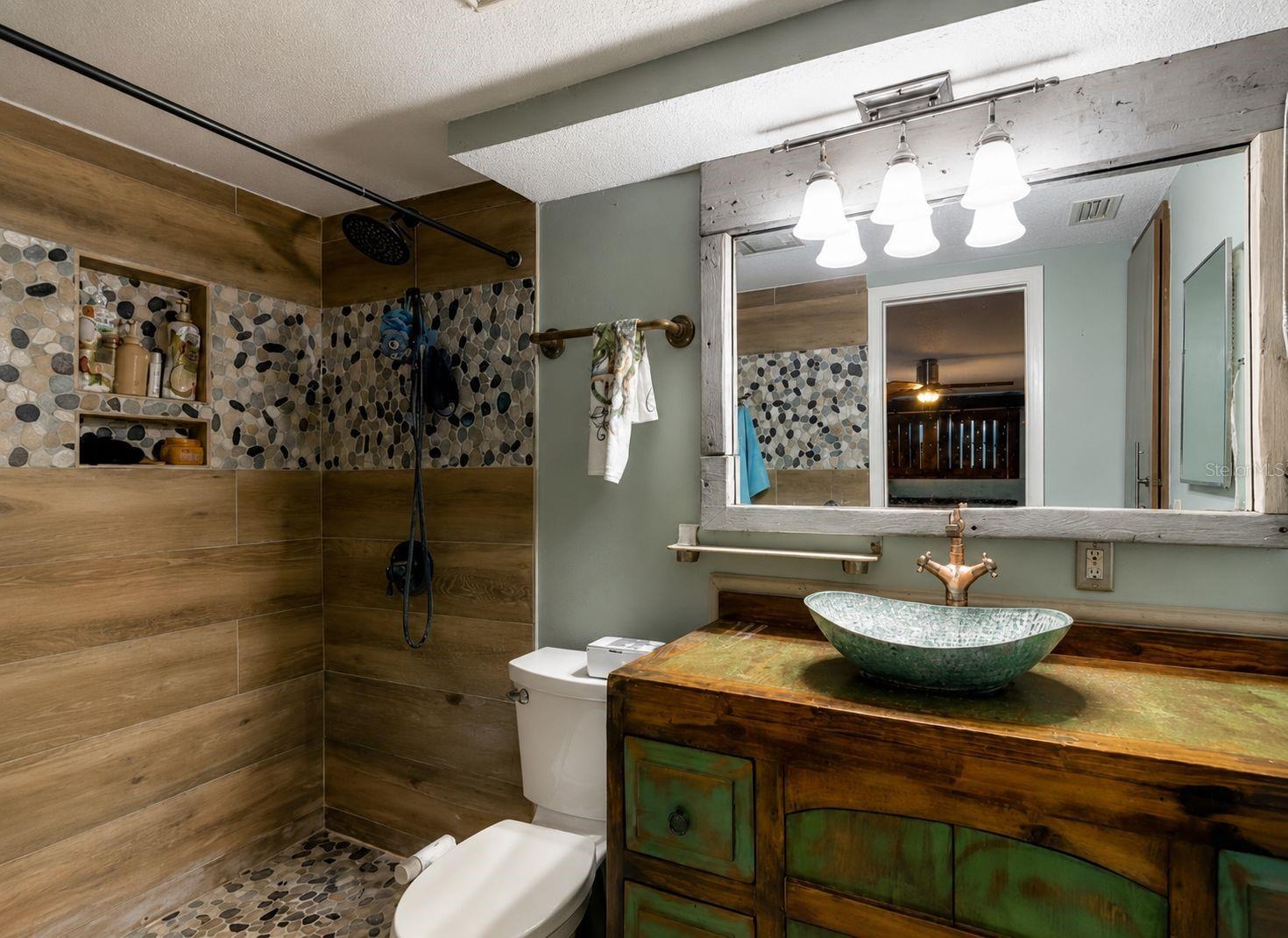 FLOR A MAR - Residential