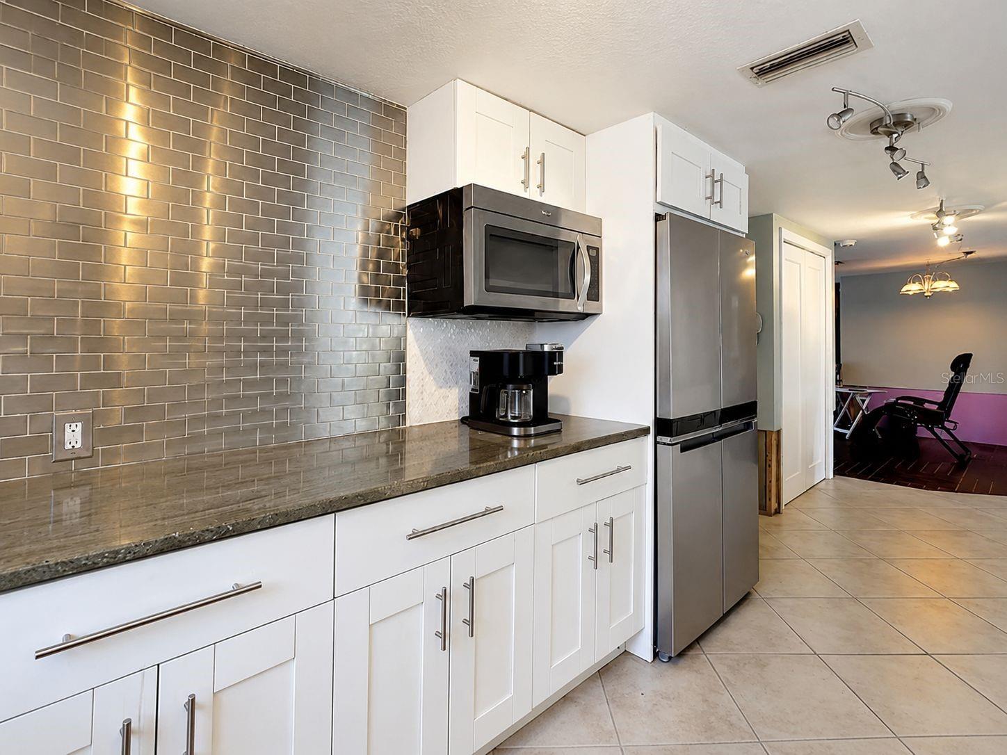 FLOR A MAR - Residential