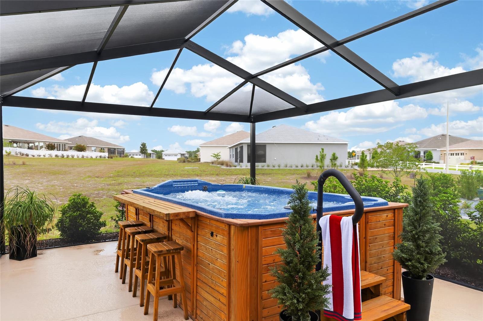 ON TOP OF THE WORLD - Residential