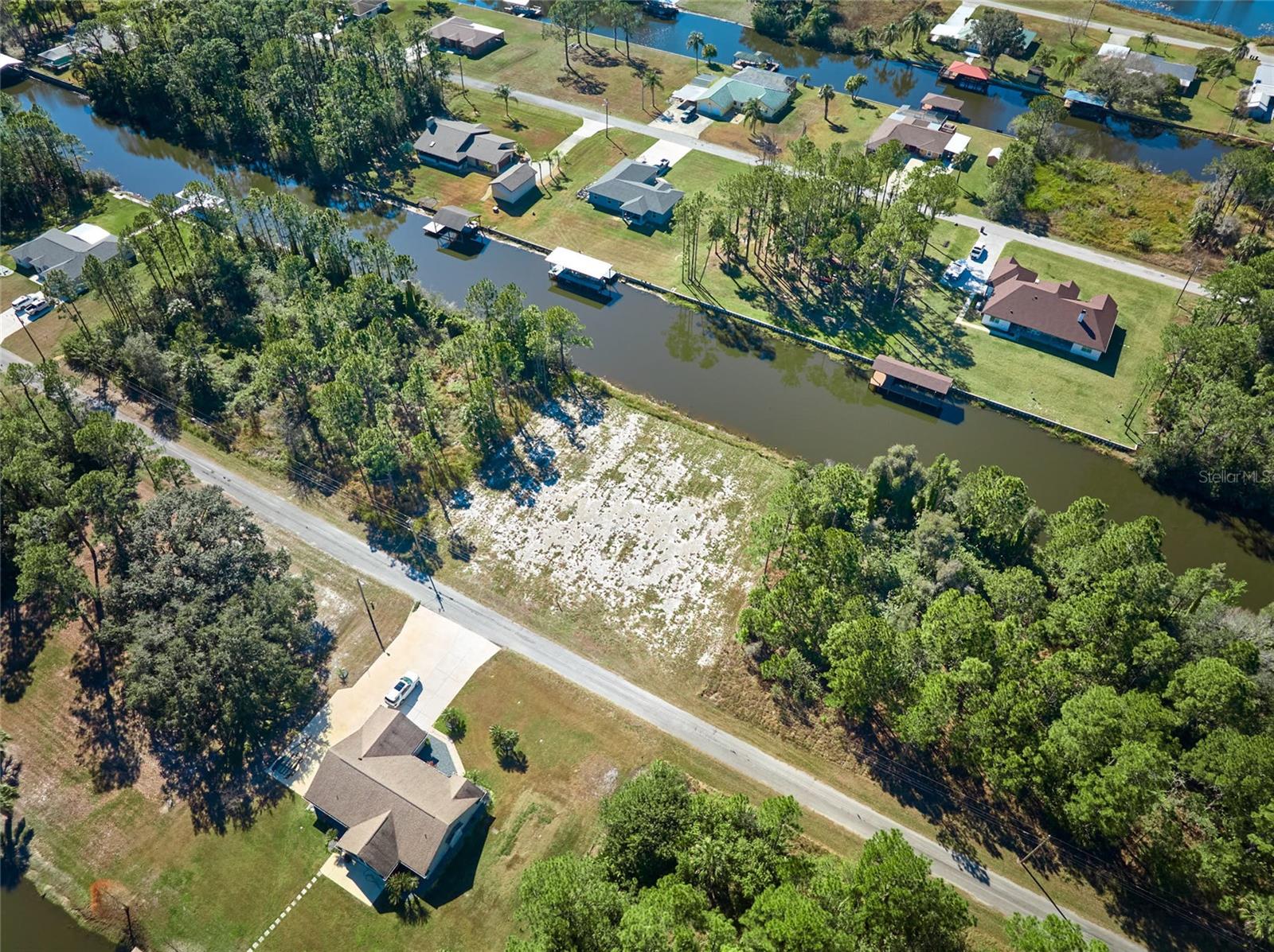 INDIAN LAKE ESTATES - Land