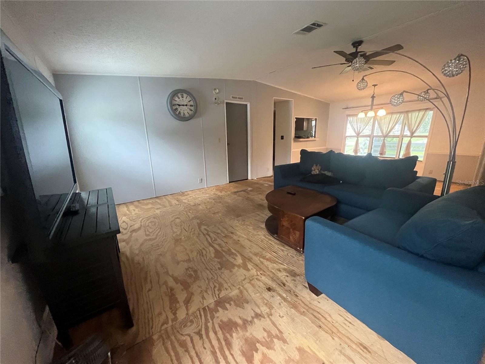 ACREAGE - Residential