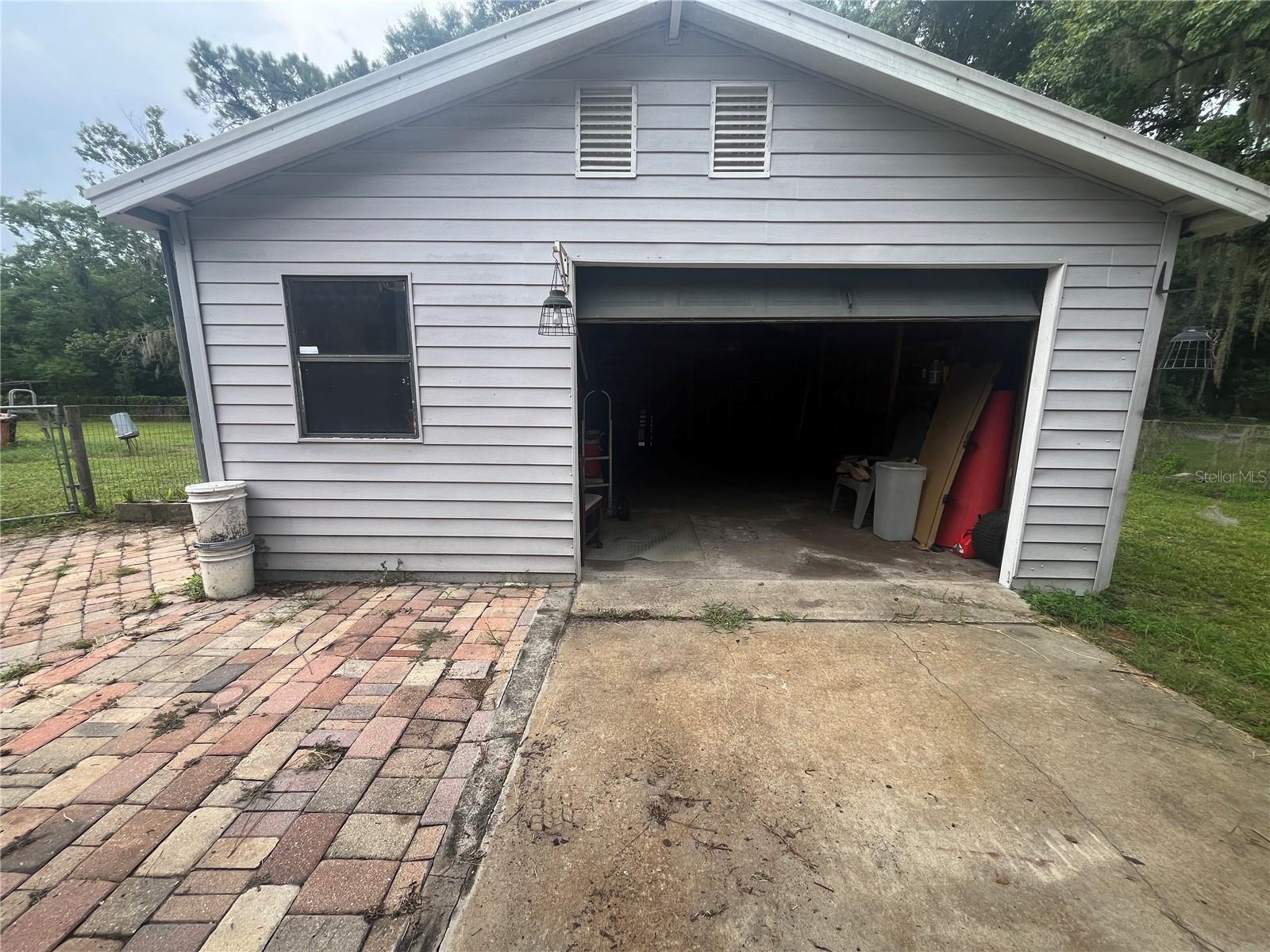 ACREAGE - Residential
