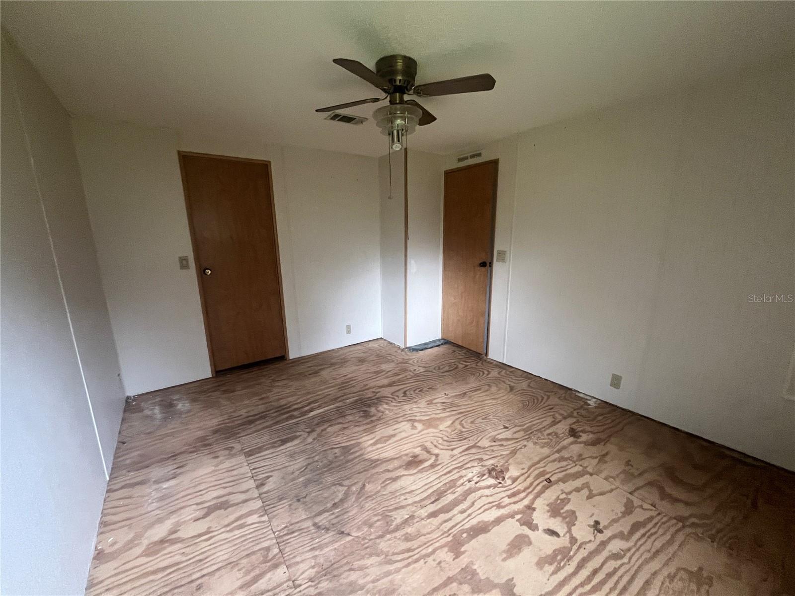 ACREAGE - Residential
