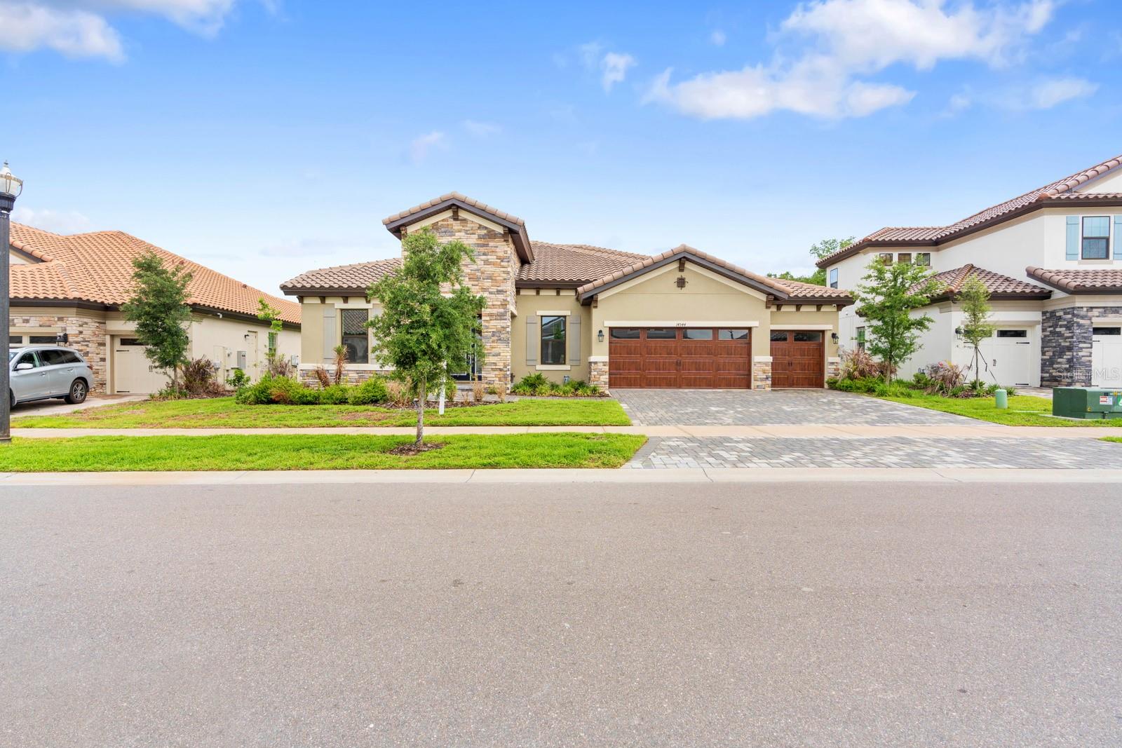 HAWKSTONE - Residential