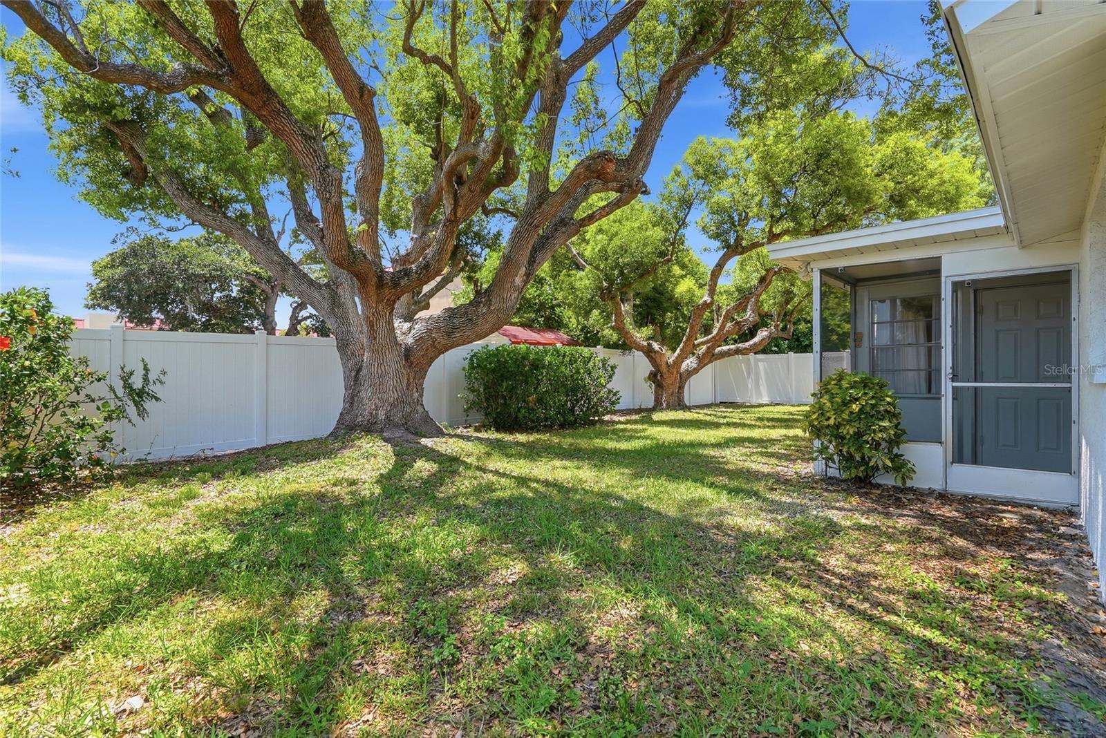 PALM TERRACE ESTATES - Residential