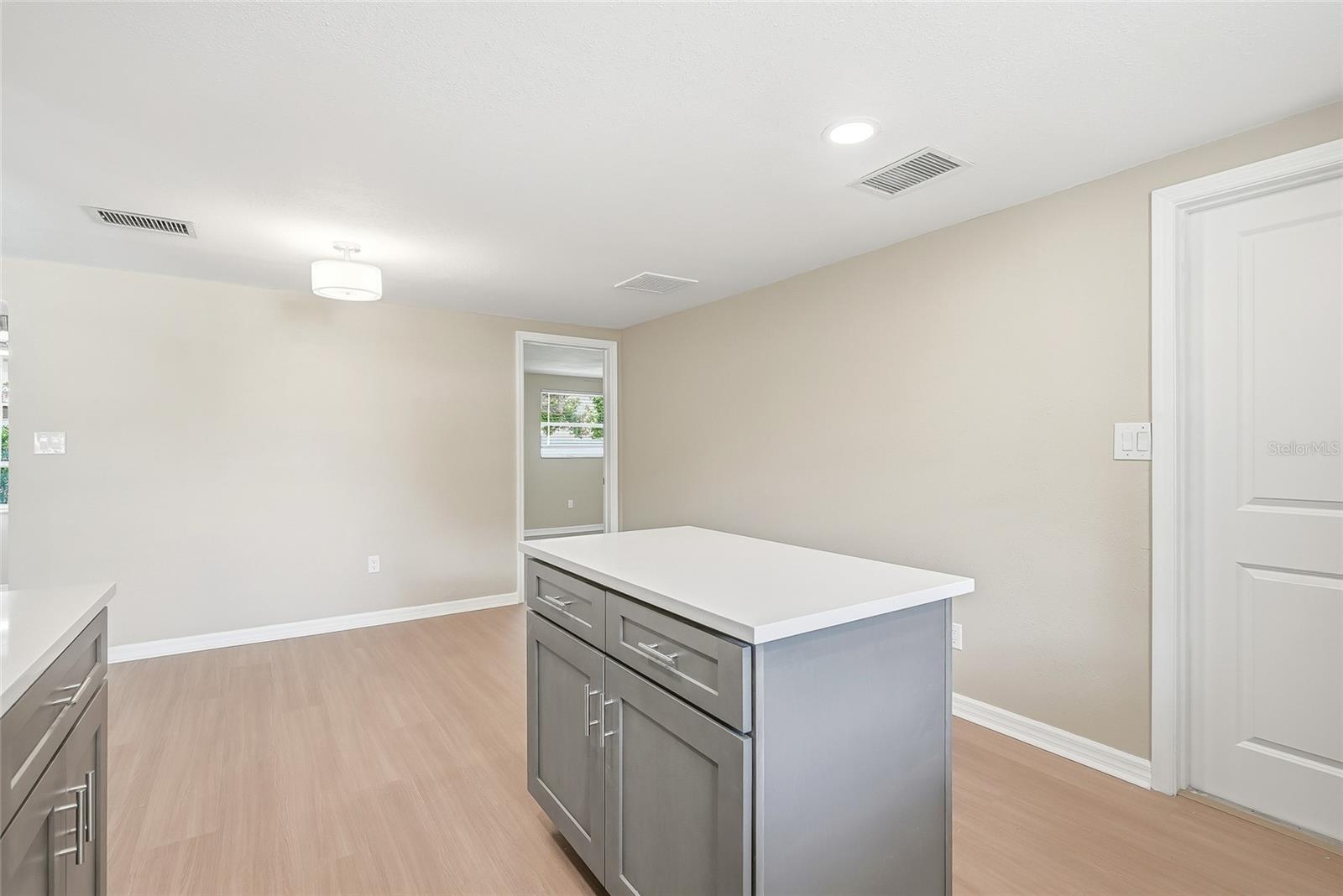 PALM TERRACE ESTATES - Residential