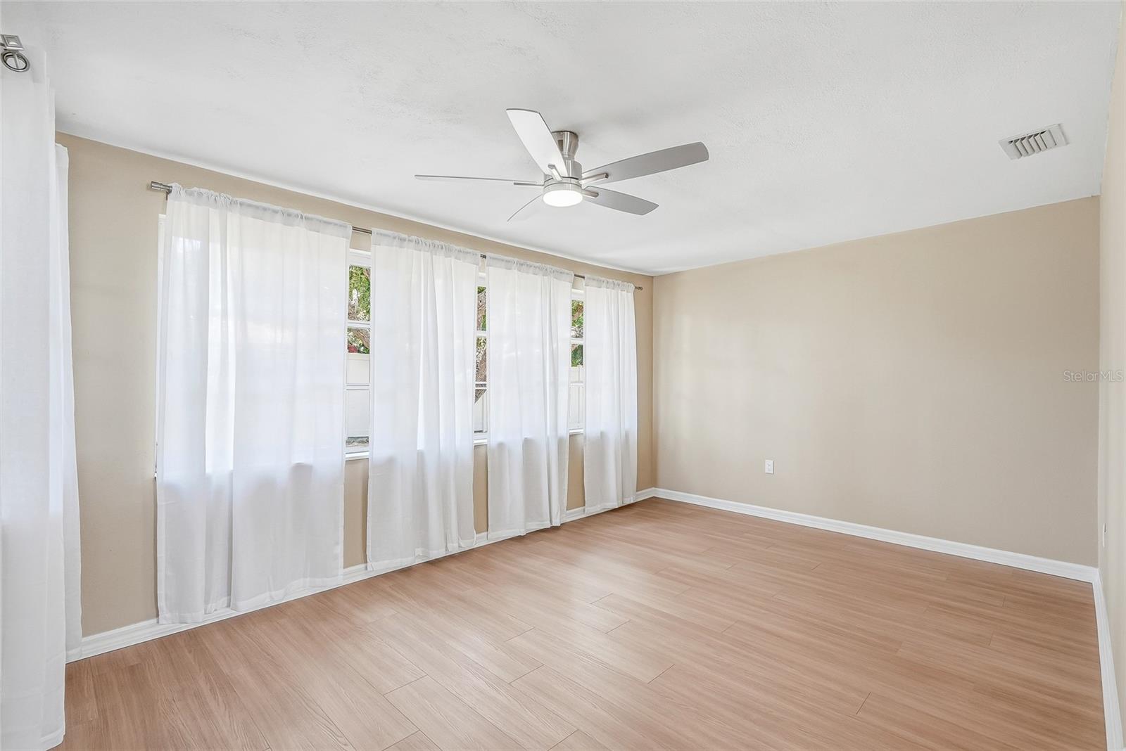 PALM TERRACE ESTATES - Residential