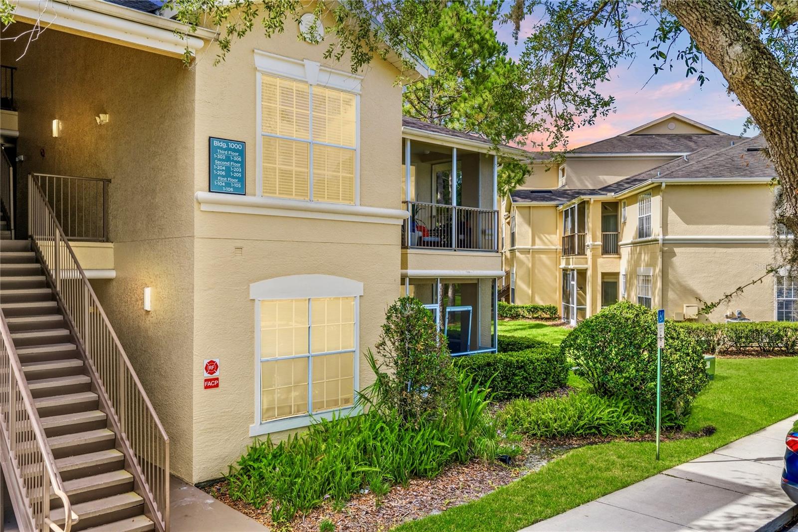 OXFORD PLACE AT TAMPA PALMS A - Residential