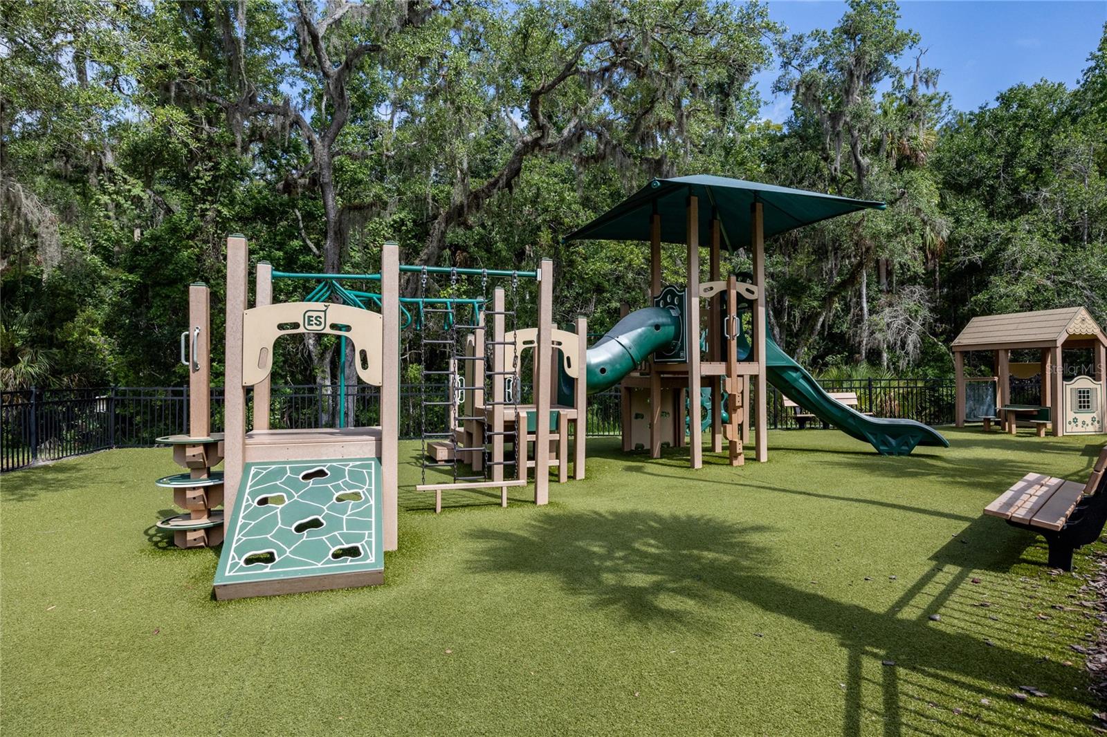 OXFORD PLACE AT TAMPA PALMS A - Residential