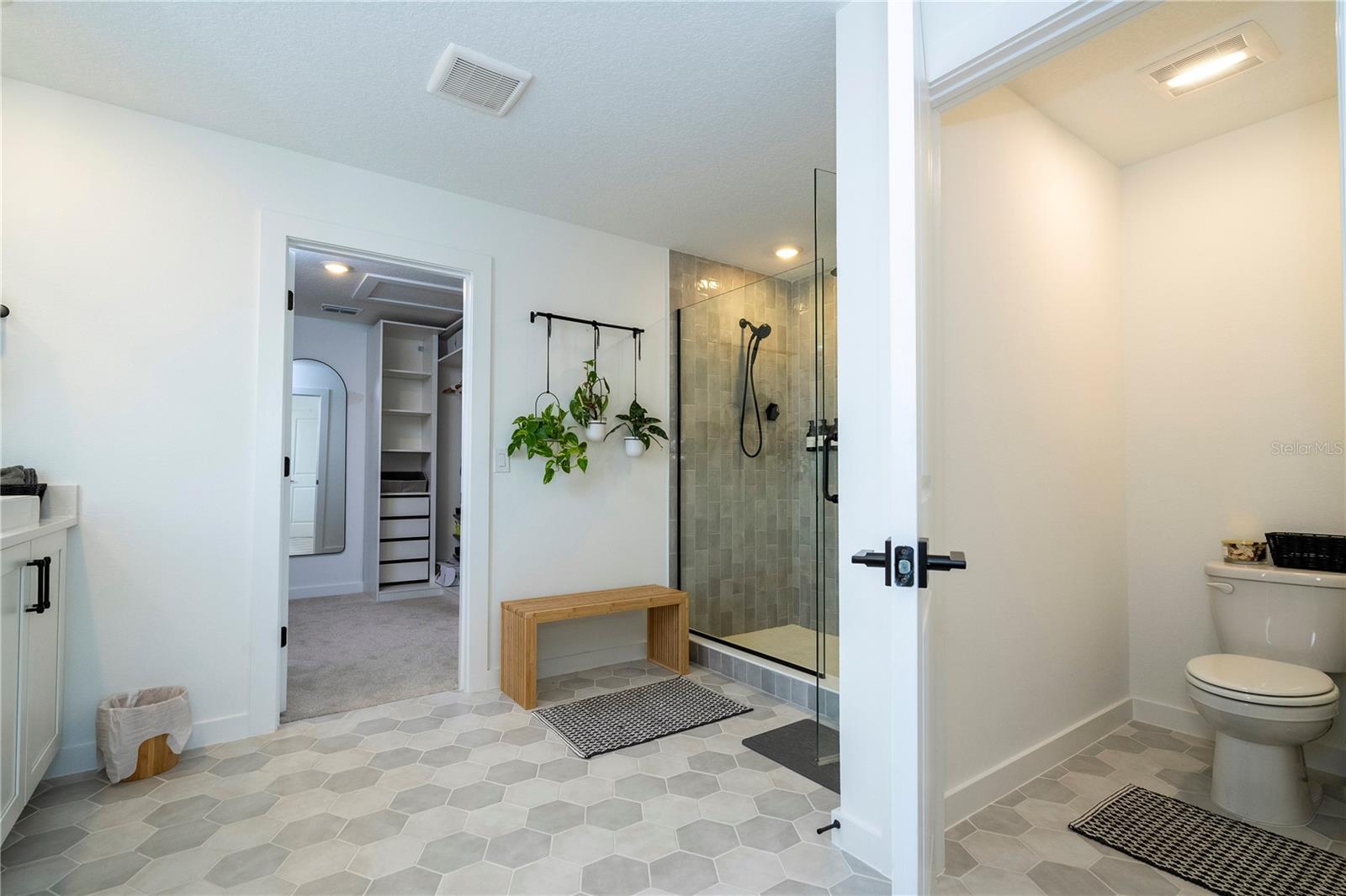 ELLINGTON PLACE - Residential Lease