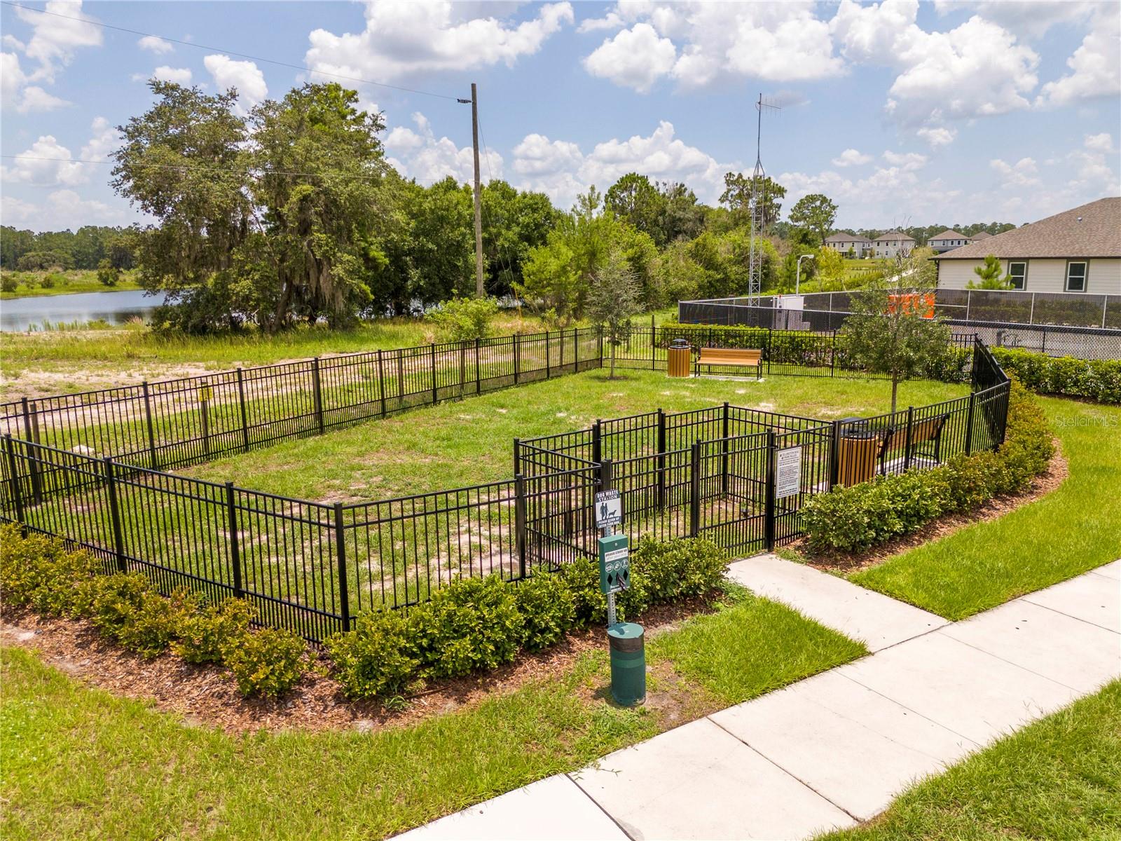 ELLINGTON PLACE - Residential Lease