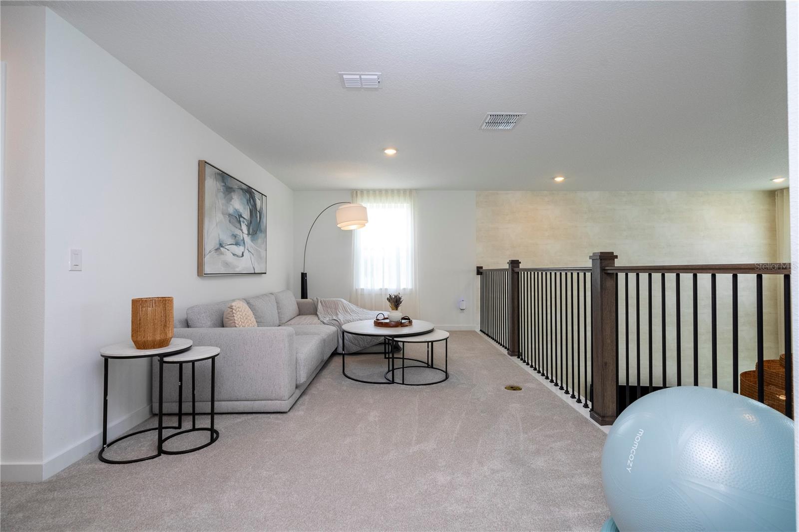 ELLINGTON PLACE - Residential Lease