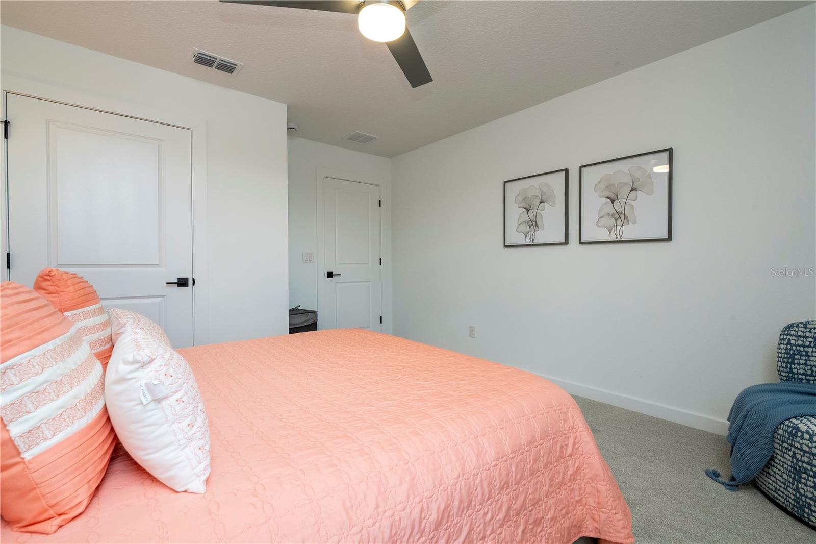 ELLINGTON PLACE - Residential Lease