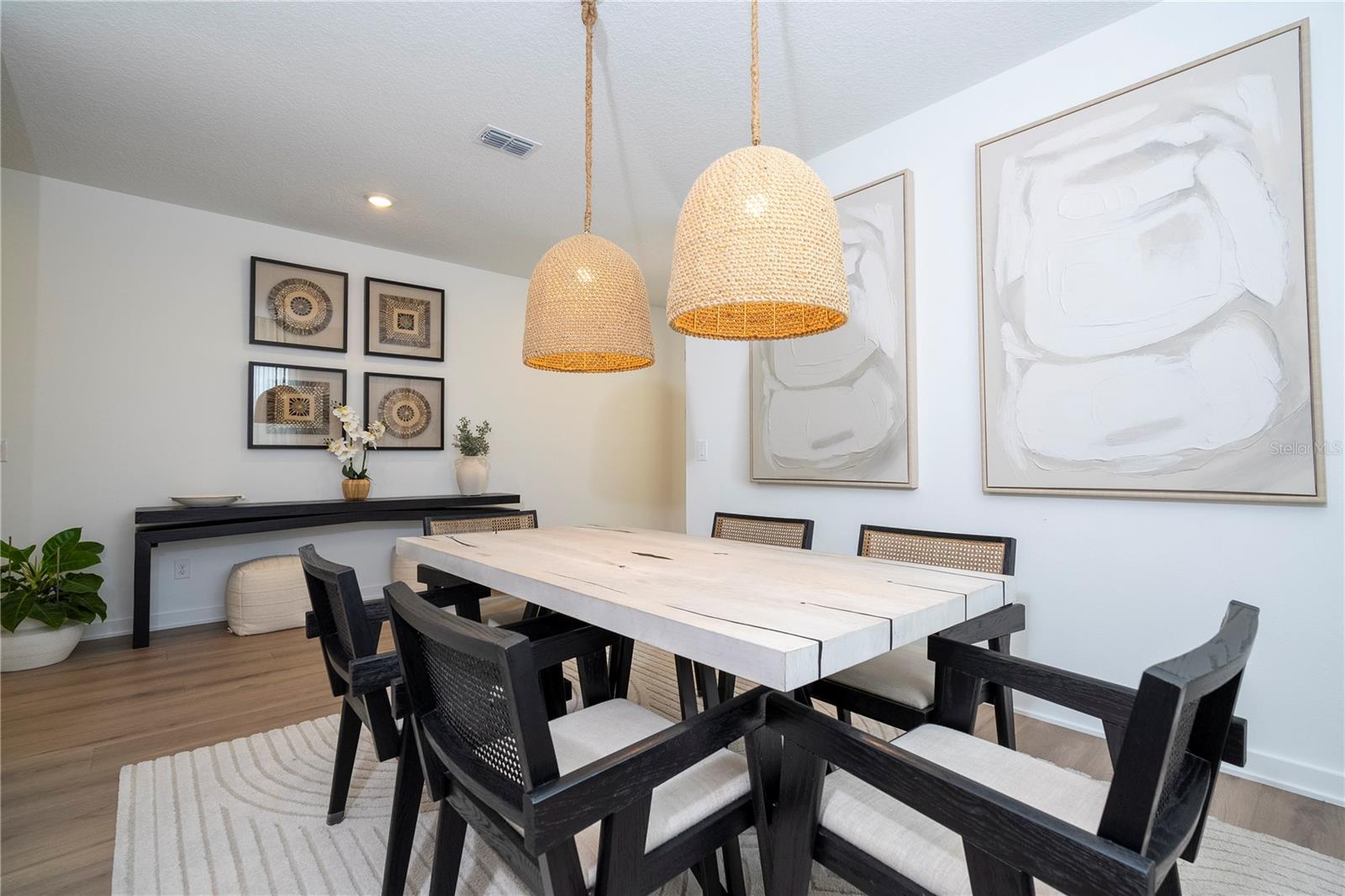 ELLINGTON PLACE - Residential Lease