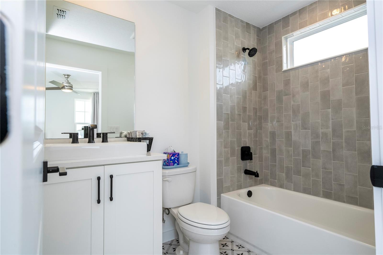 ELLINGTON PLACE - Residential Lease