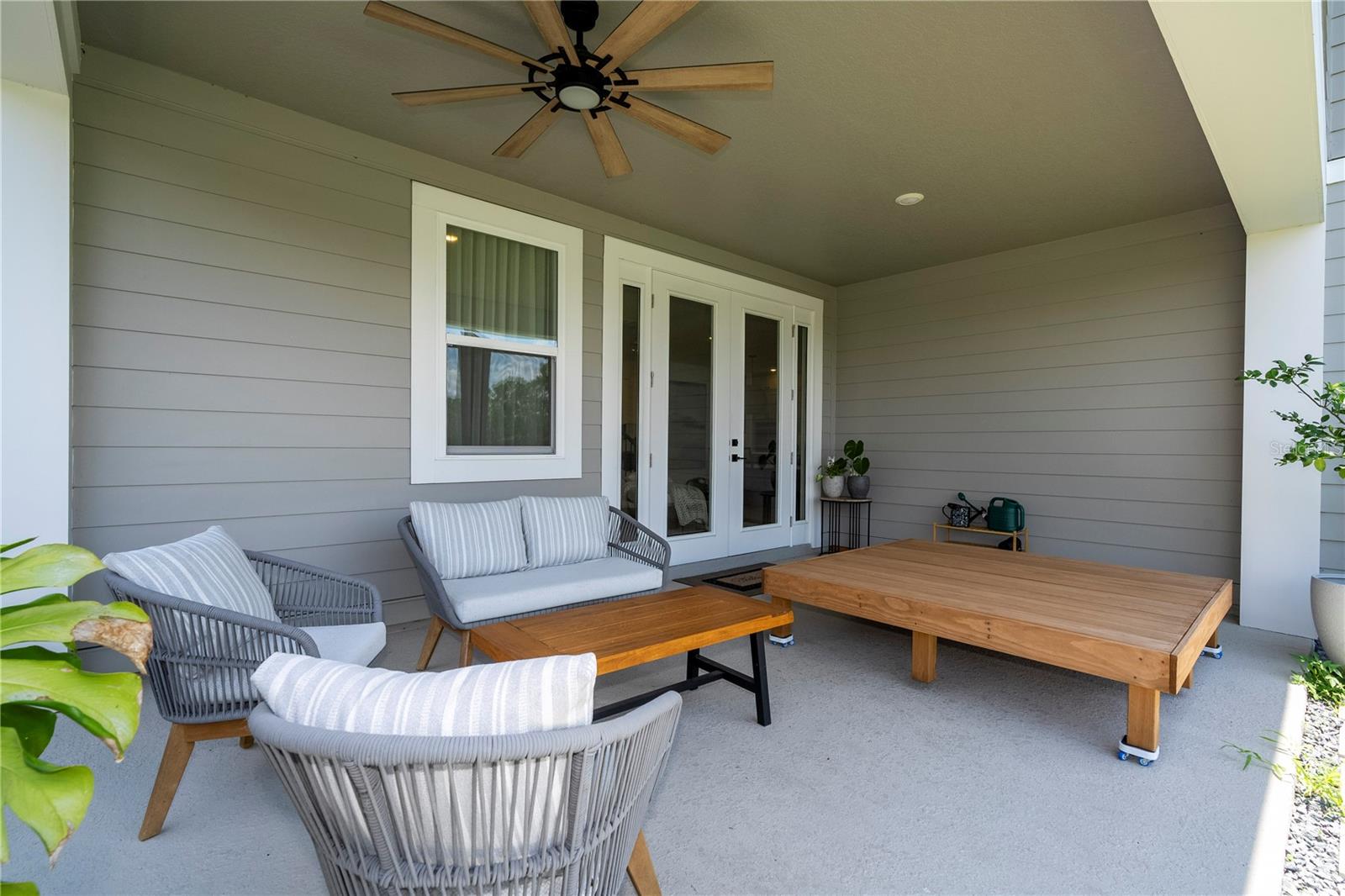 ELLINGTON PLACE - Residential Lease