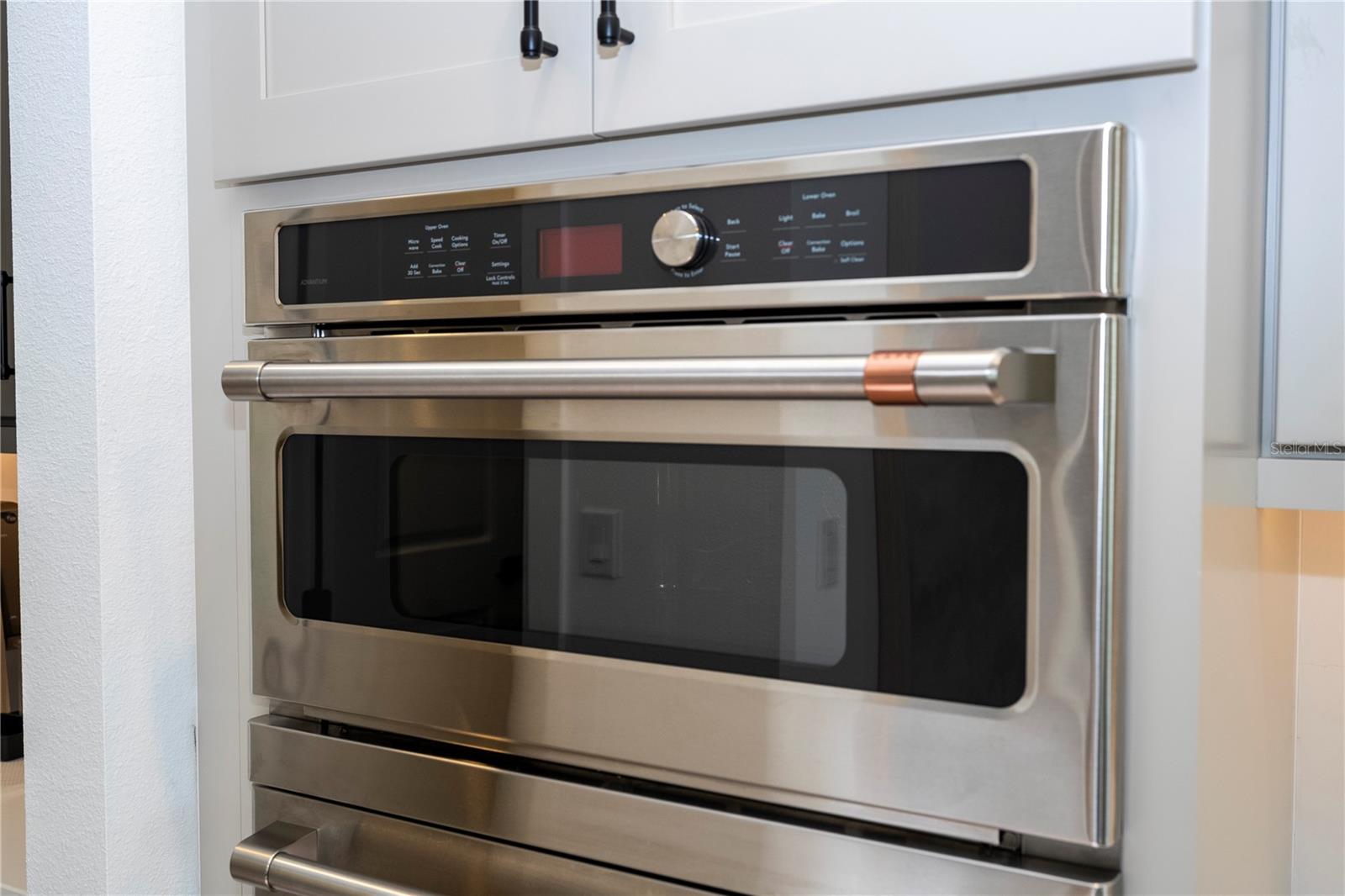 ELLINGTON PLACE - Residential Lease