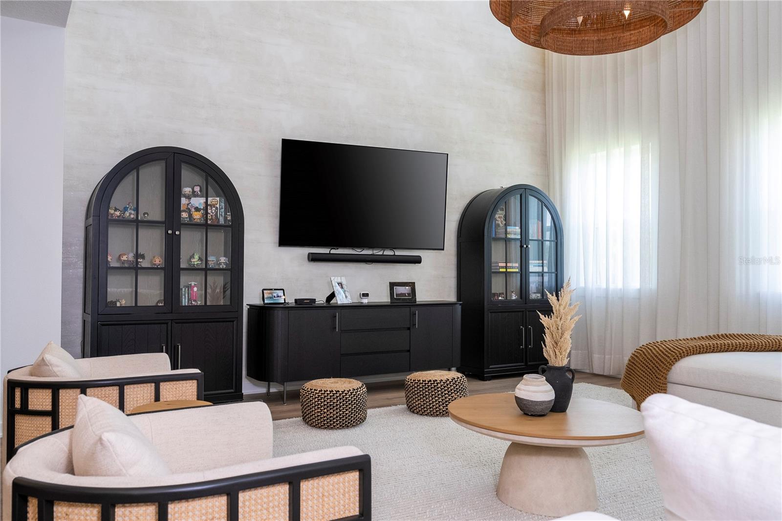ELLINGTON PLACE - Residential Lease