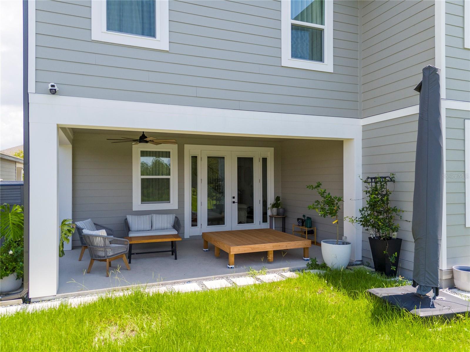 ELLINGTON PLACE - Residential Lease