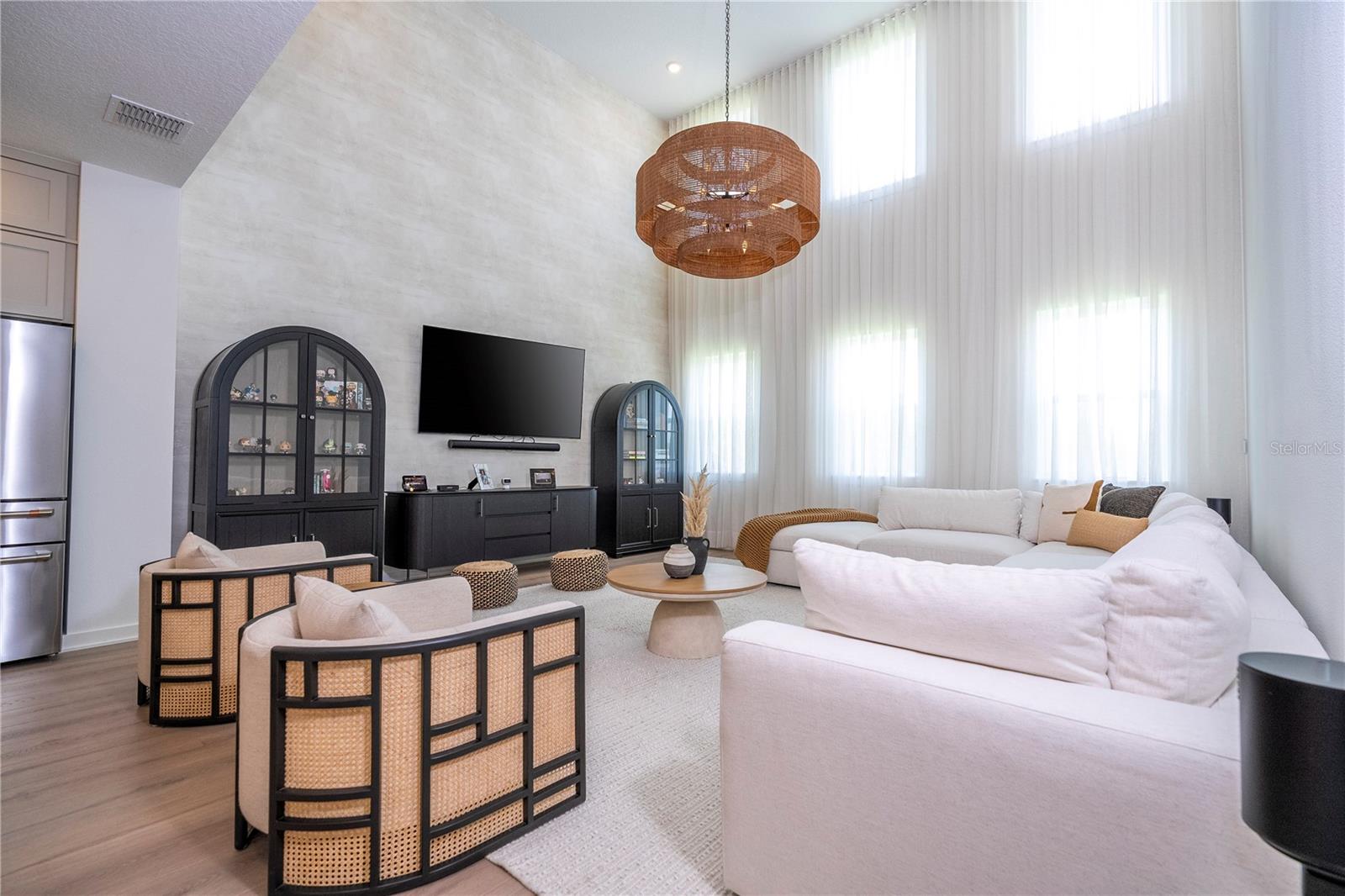 ELLINGTON PLACE - Residential Lease