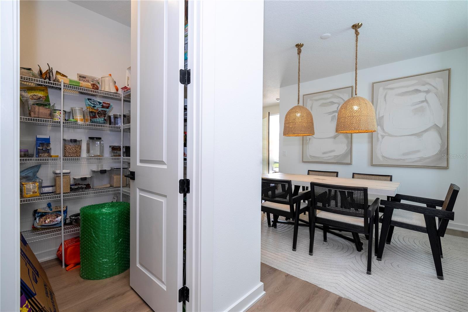 ELLINGTON PLACE - Residential Lease