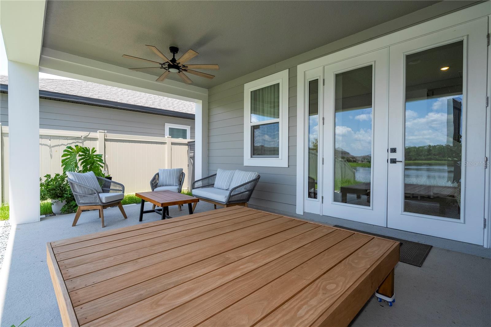 ELLINGTON PLACE - Residential Lease
