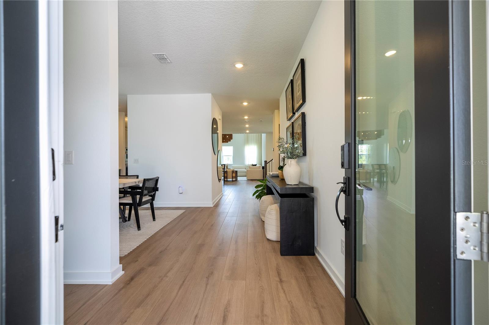 ELLINGTON PLACE - Residential Lease