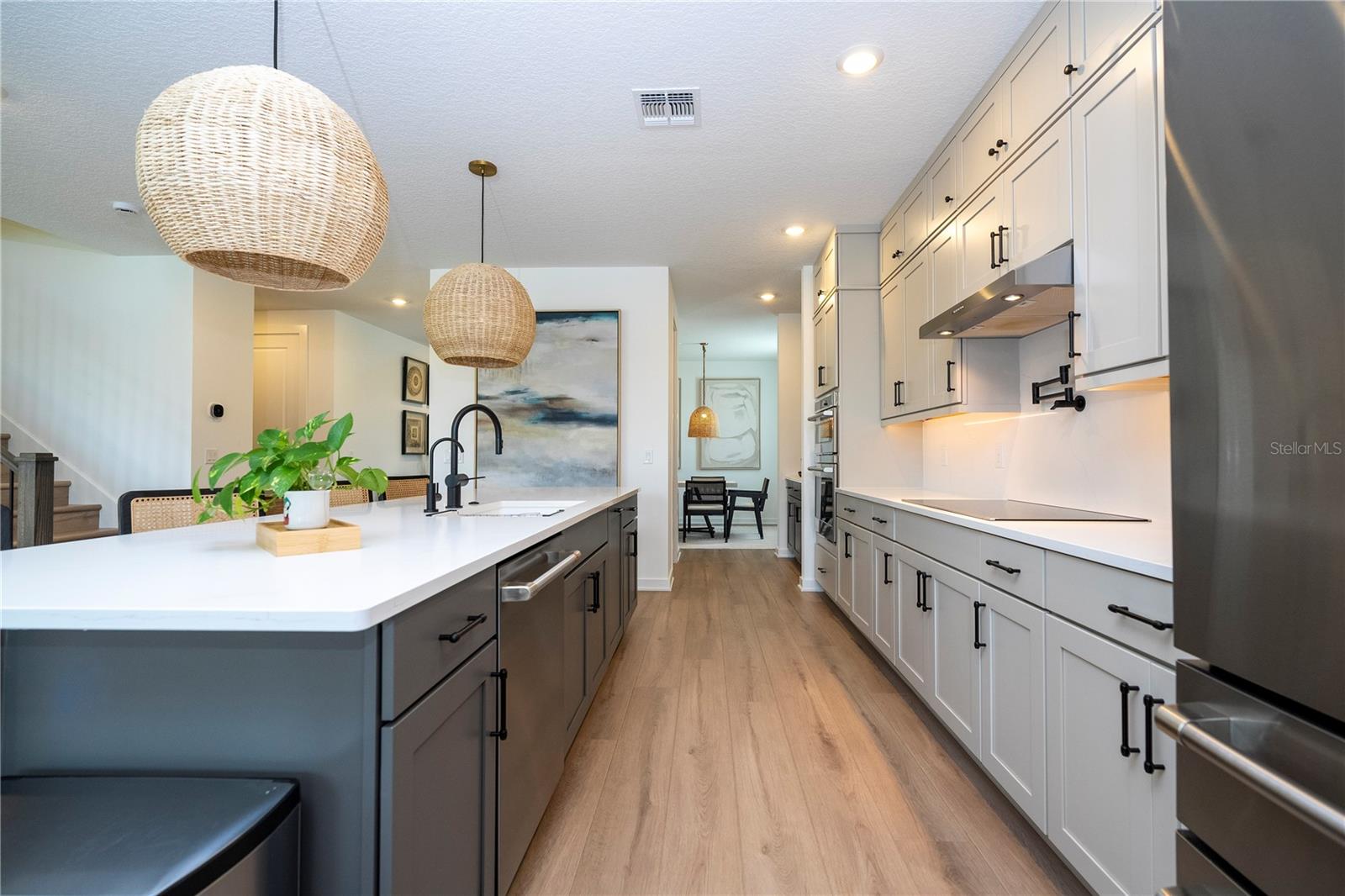 ELLINGTON PLACE - Residential Lease