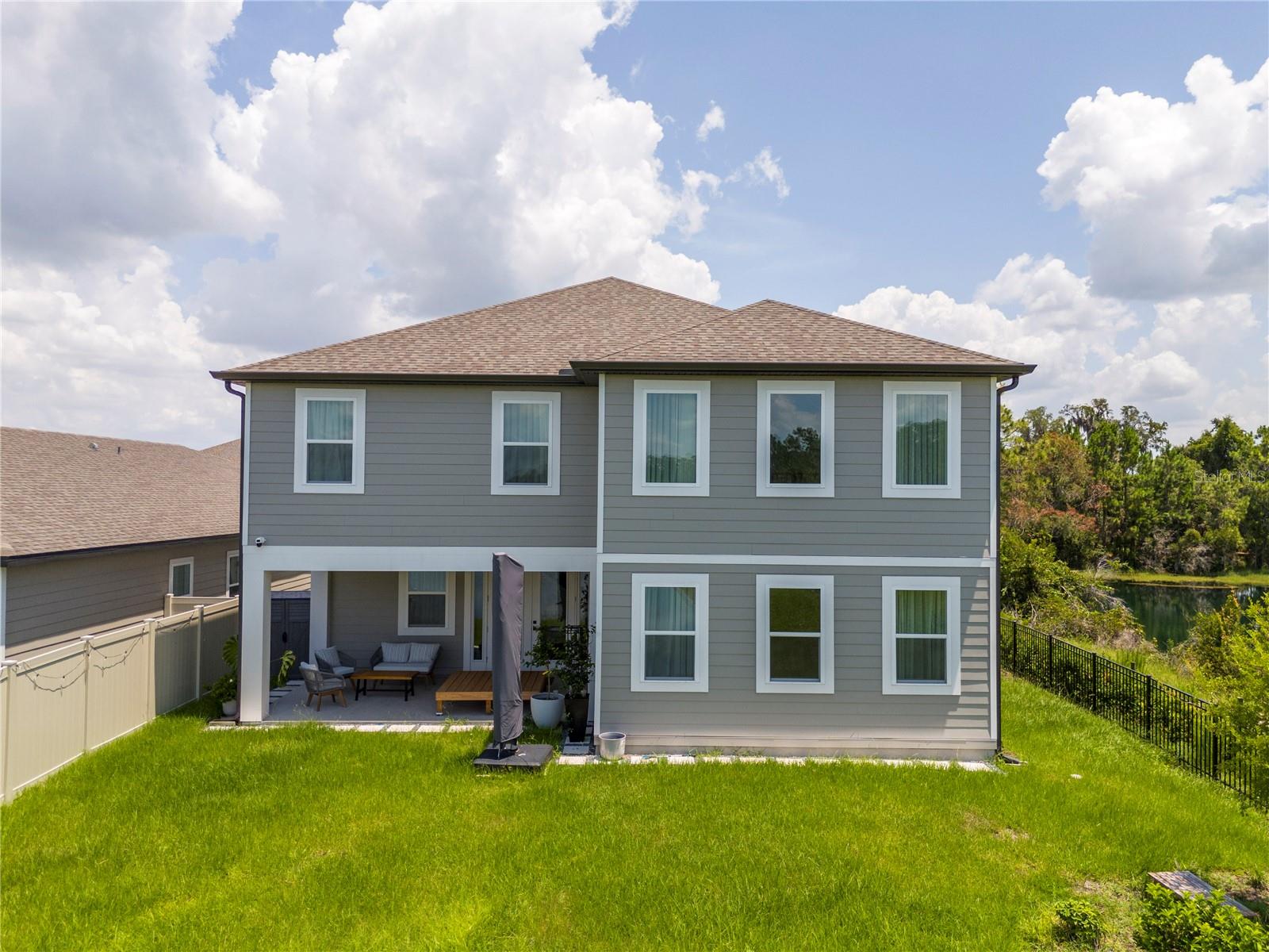 ELLINGTON PLACE - Residential Lease
