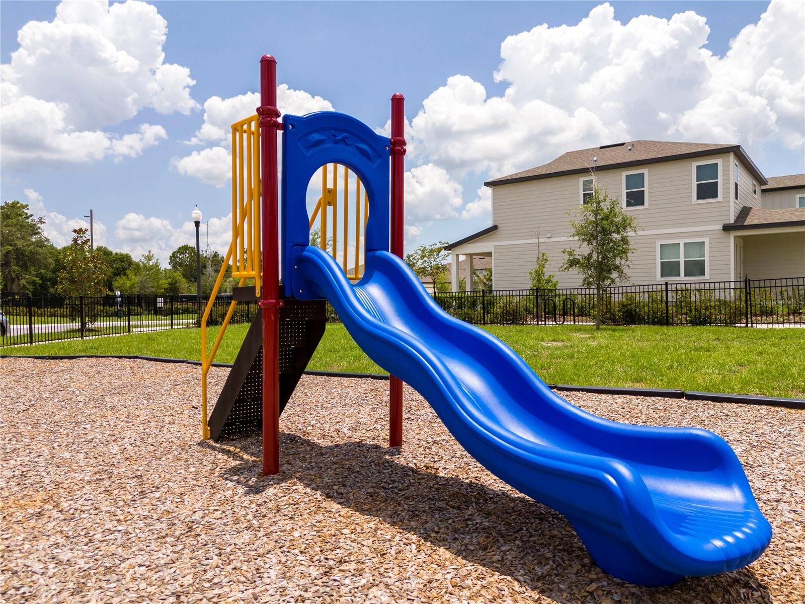 ELLINGTON PLACE - Residential Lease