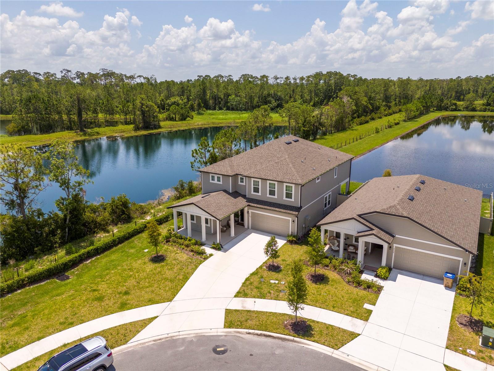 ELLINGTON PLACE - Residential Lease