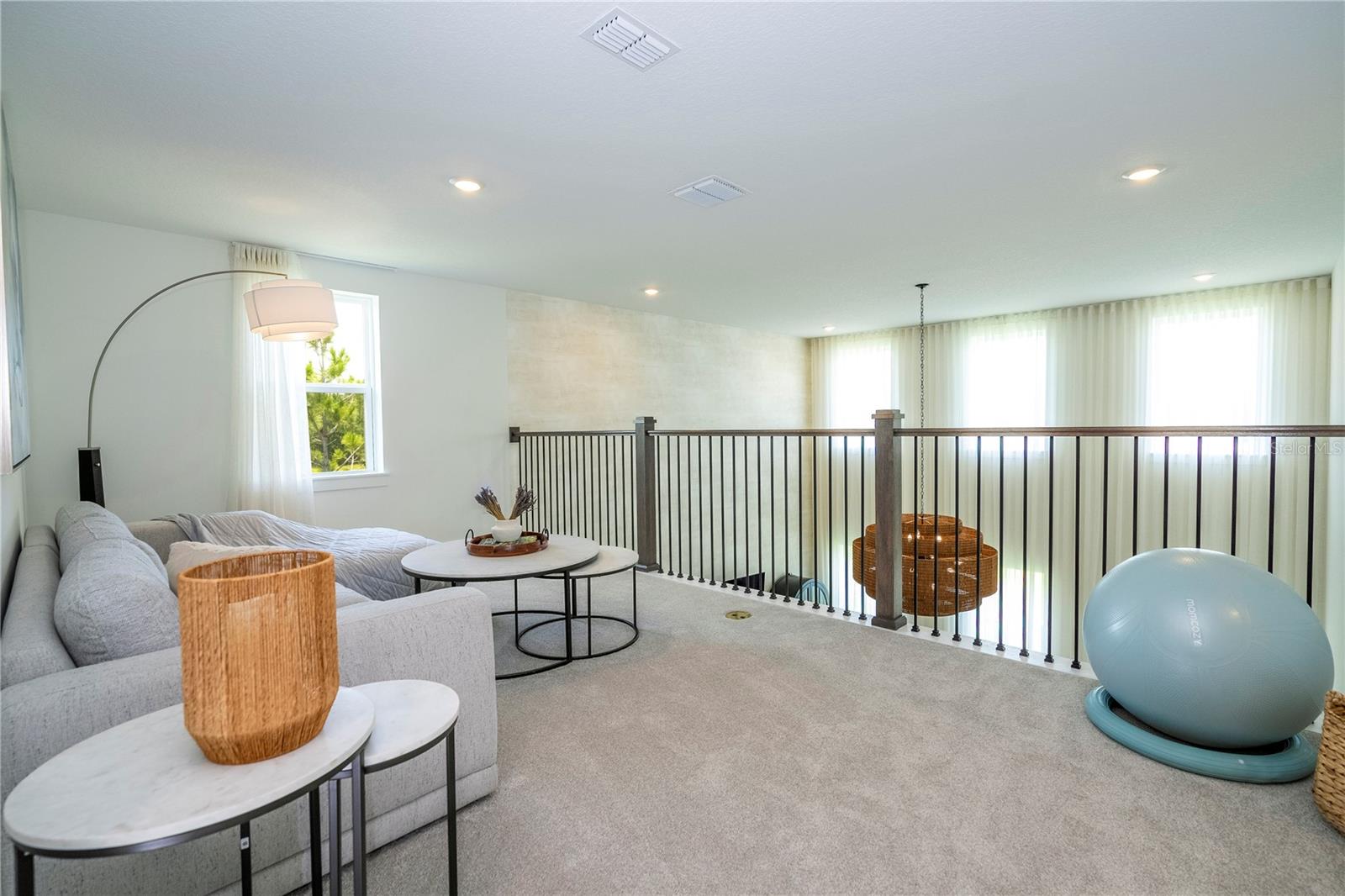 ELLINGTON PLACE - Residential Lease