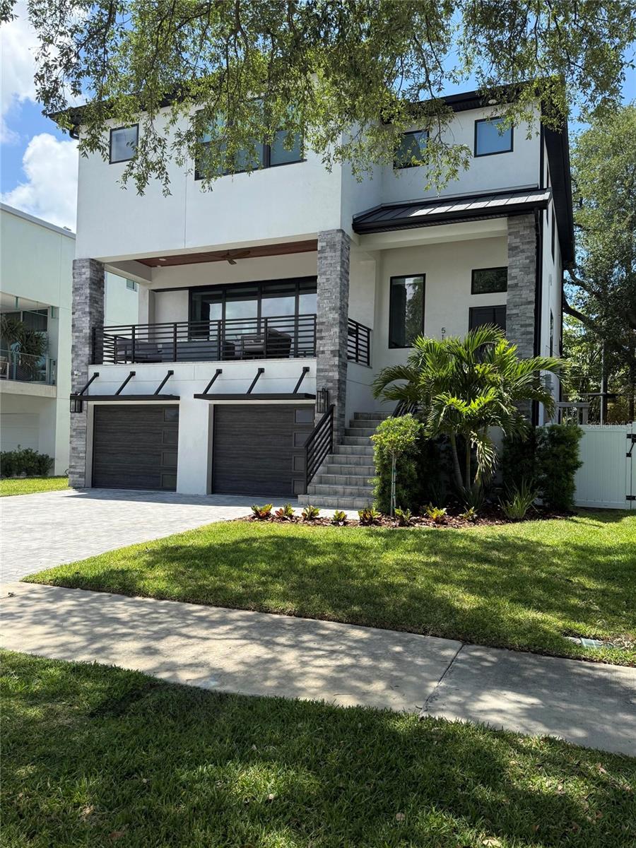 DAVIS ISLANDS PB10 PG52 TO 57 - Residential