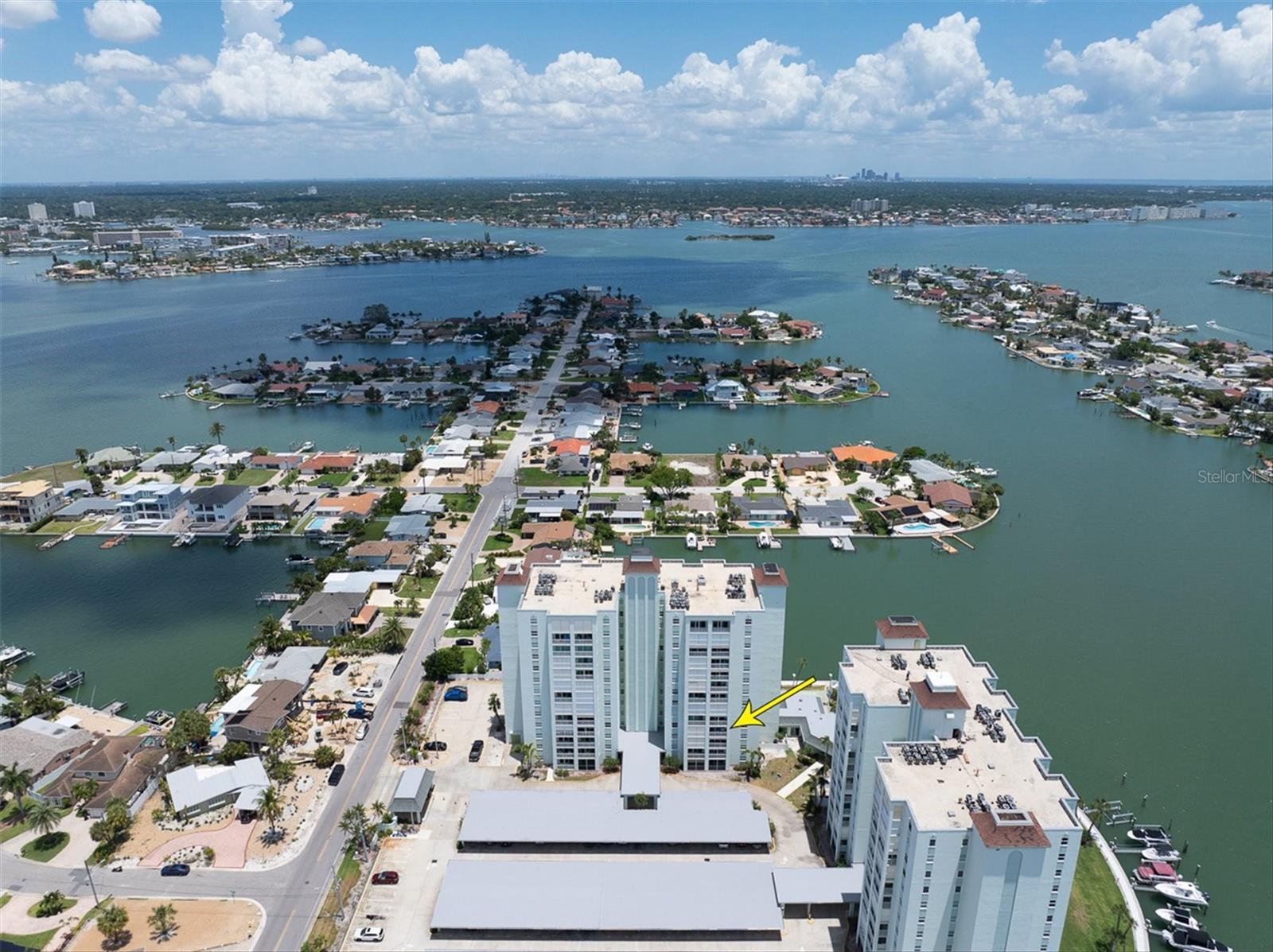THREE PALMS POINTE CONDO - Residential