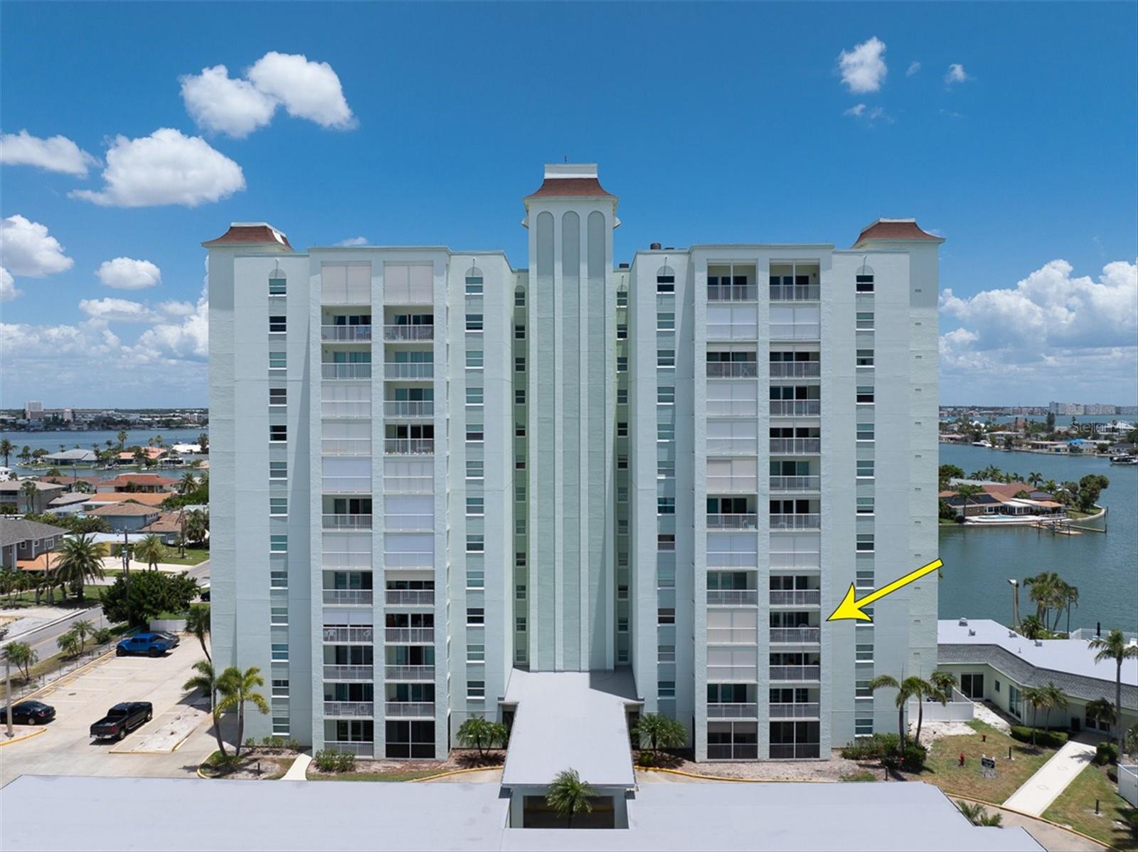 THREE PALMS POINTE CONDO - Residential