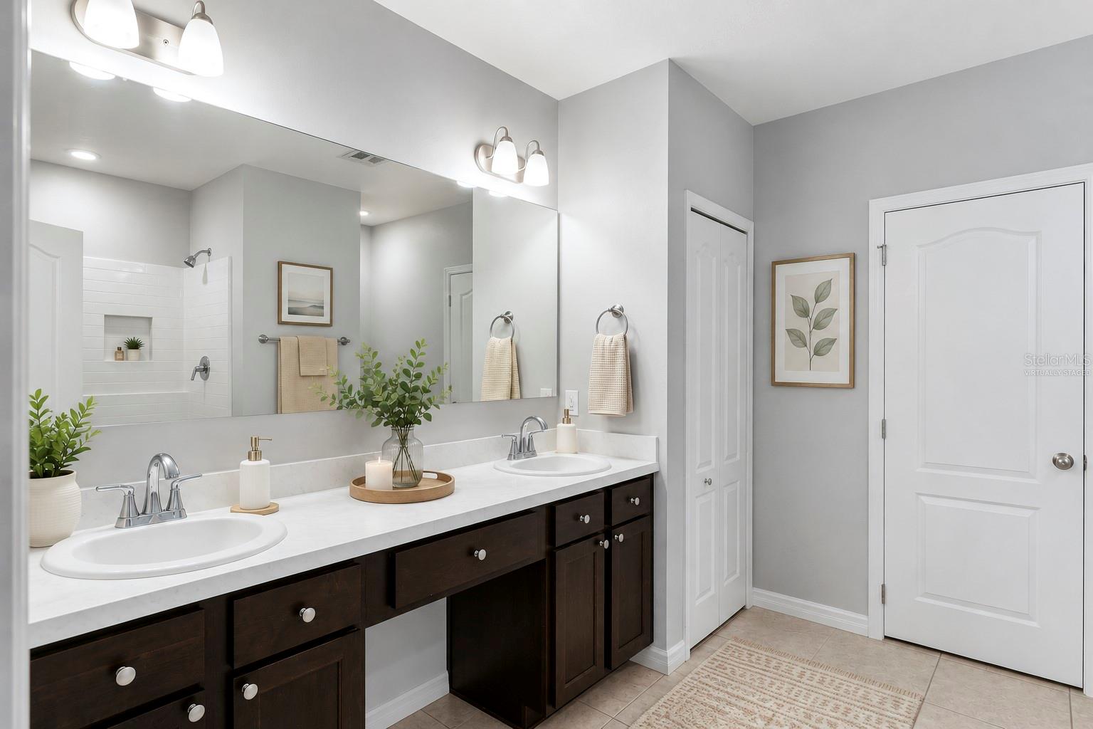 KNIGHT LAKE ESTATES - Residential