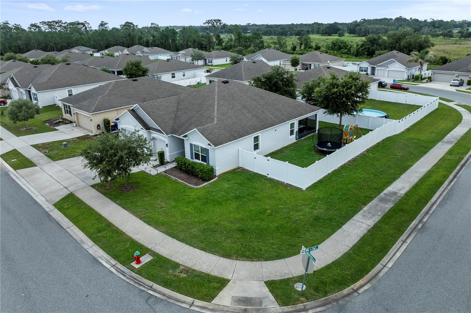 KNIGHT LAKE ESTATES - Residential